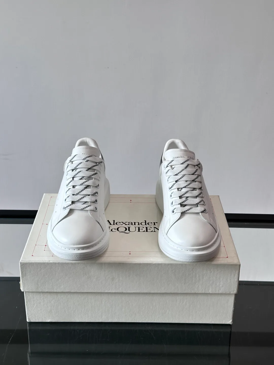 Women's Sneakers ALEXANDER MCQUEEN 17799785