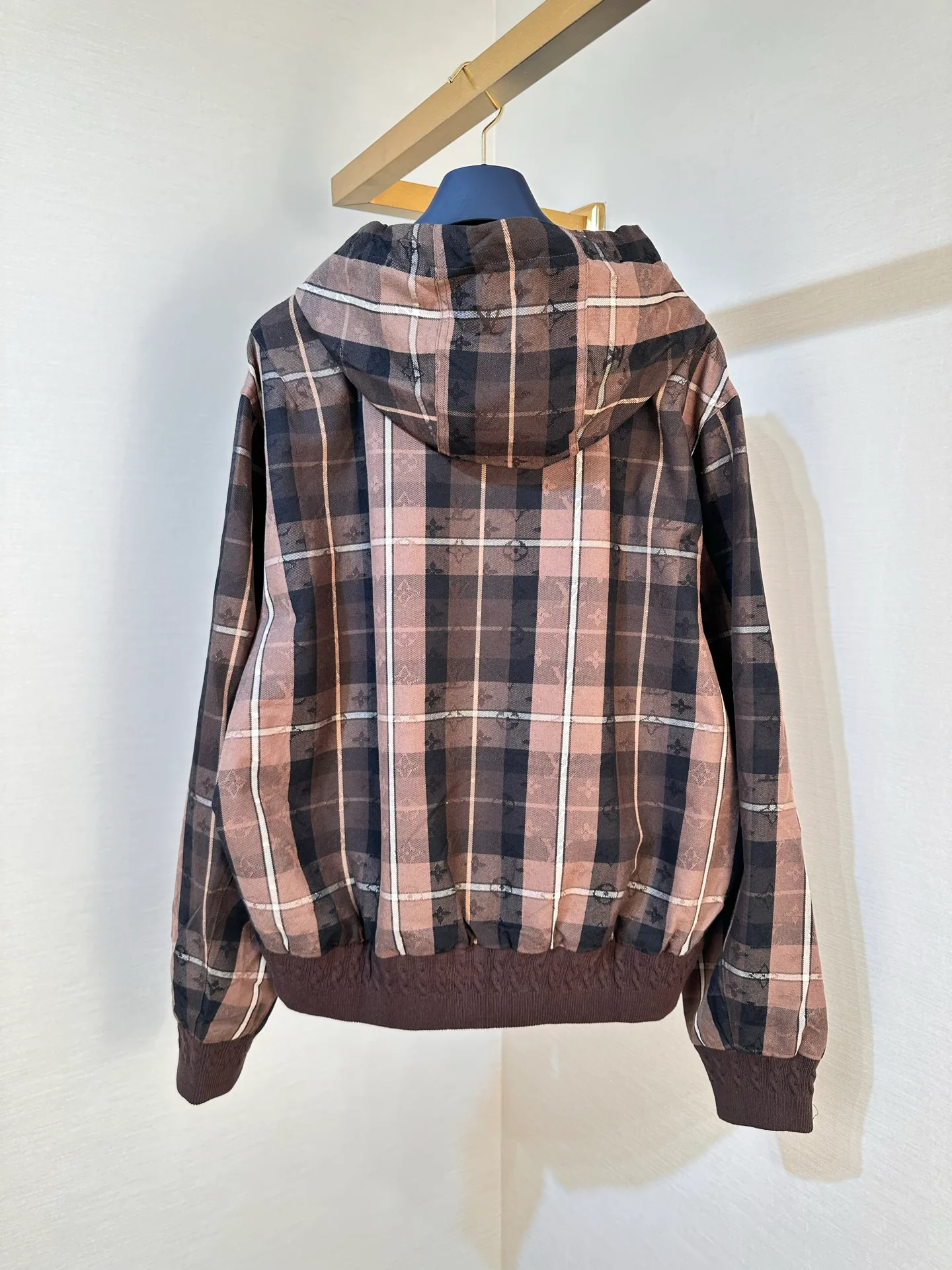 Men's Jackets And Down Jackets LOUIS VUITTON 18303117