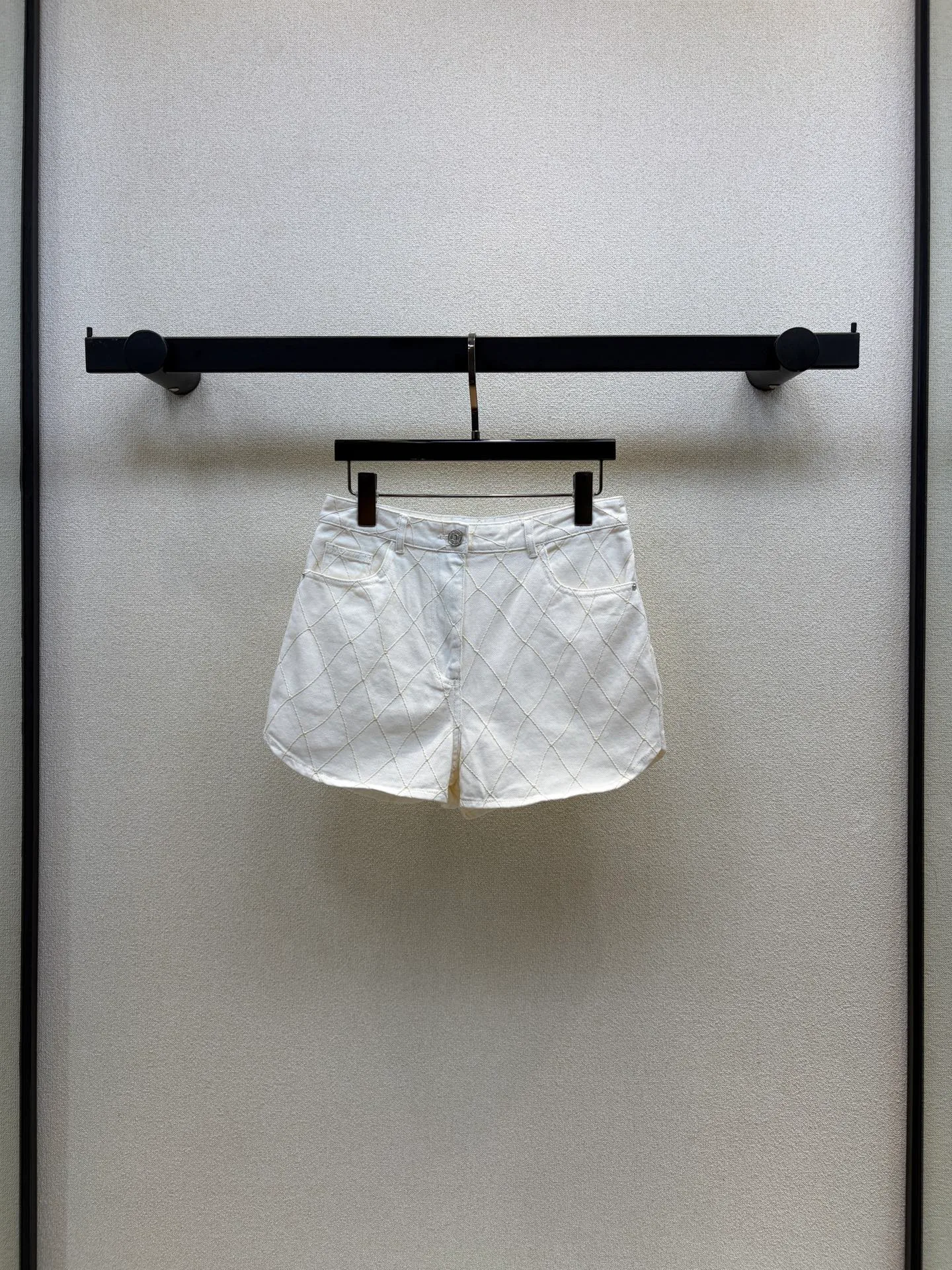 Women's Shorts CHANEL 17694493