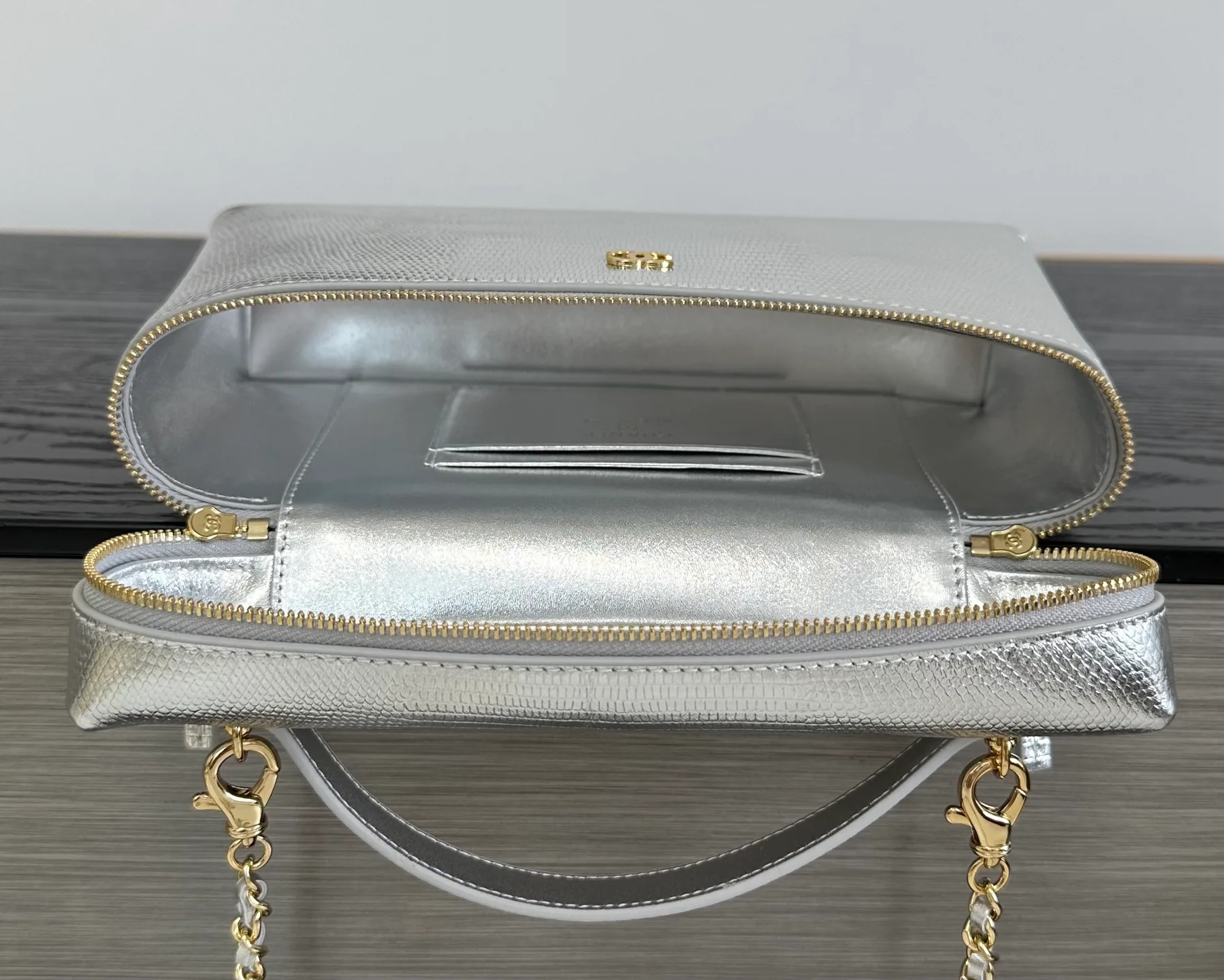 Women's Classic Handbags CHANEL 18338041