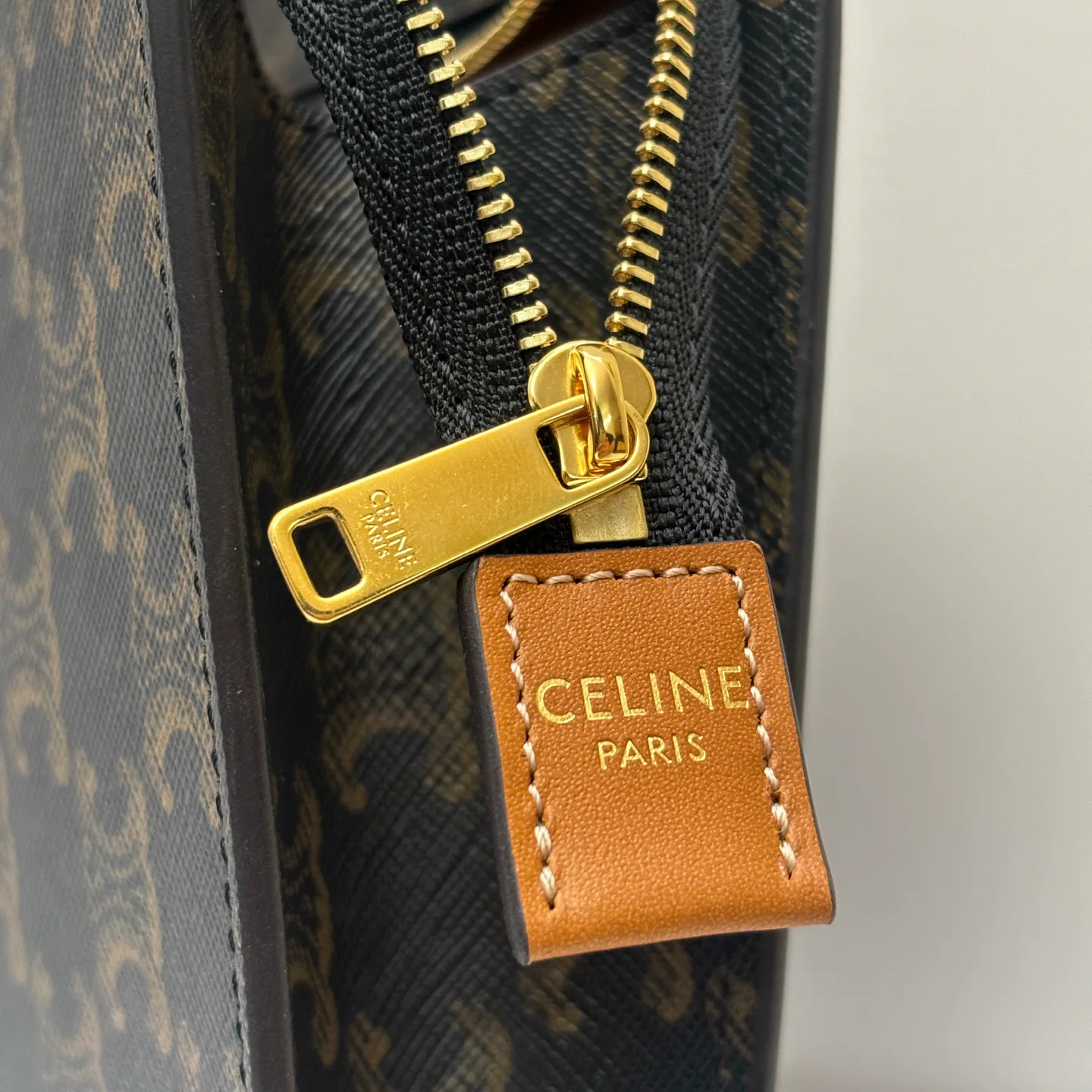 Women's Classic Handbags CELINE 18223206