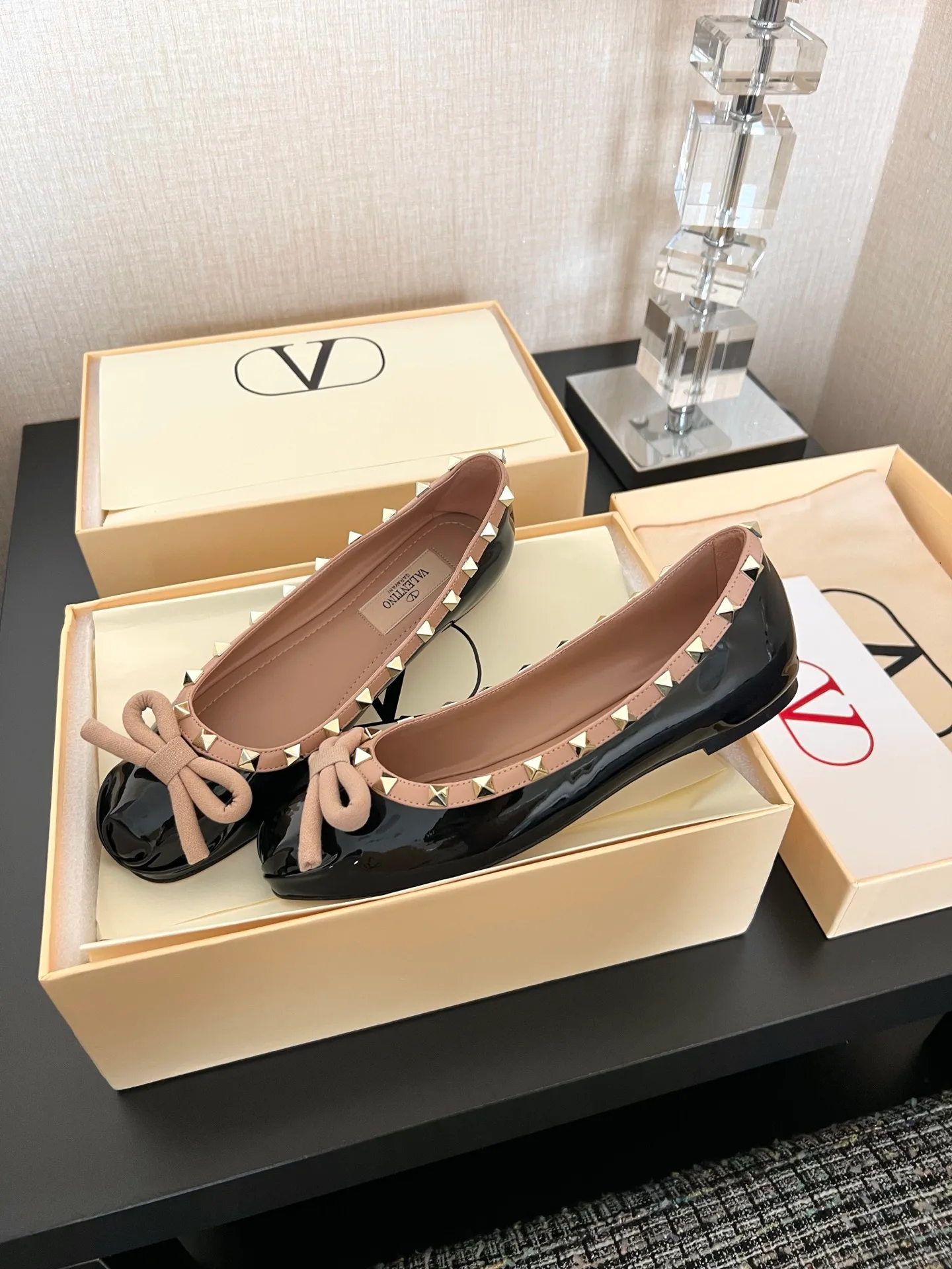 Women's Ballet Flats VALENTINO 17480179