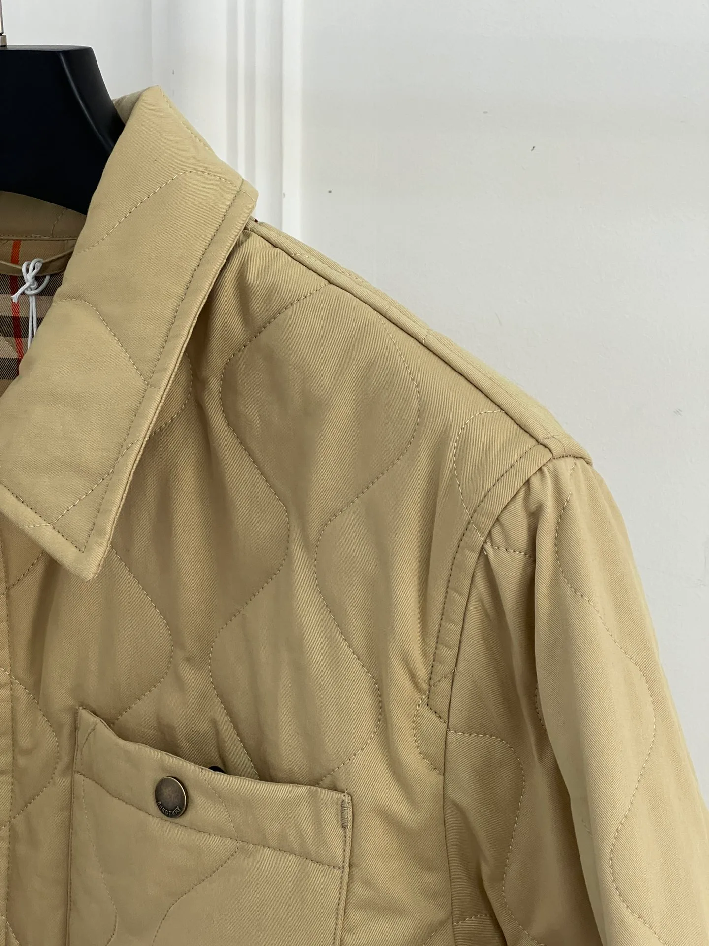 Women's Jackets And Down Jackets BURBERRY 18415745