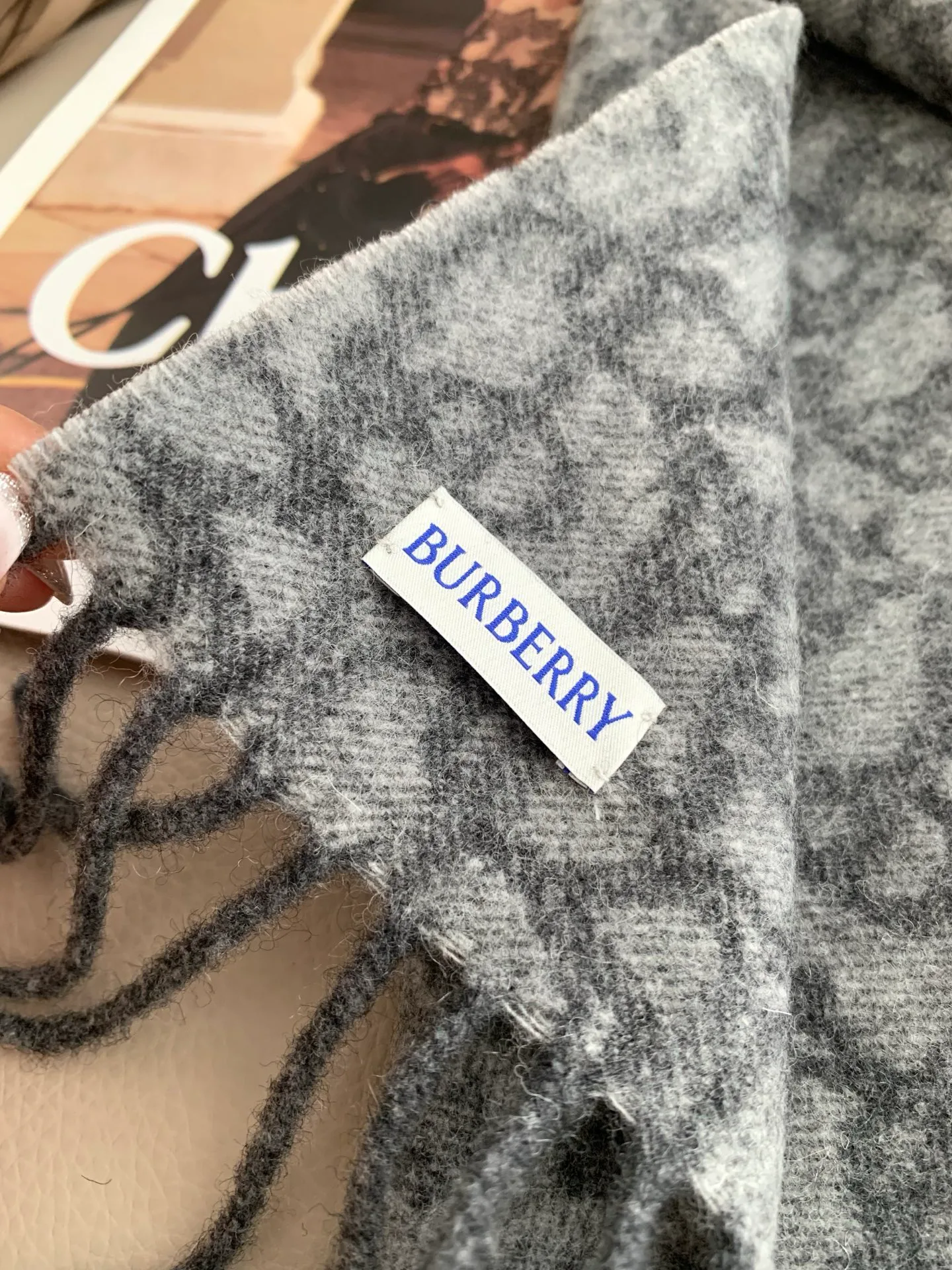 Scarves BURBERRY 18222531