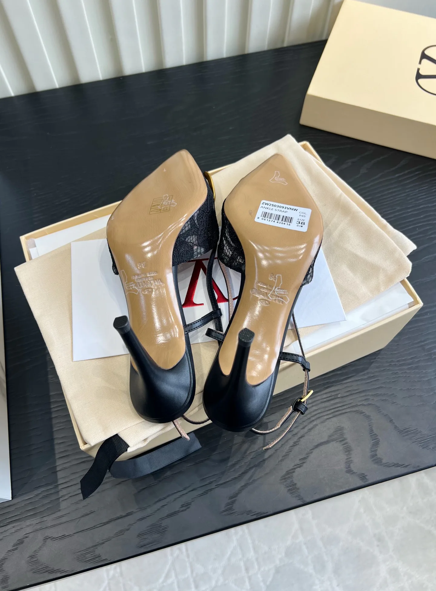 Women's Open-Toe Sandals VALENTINO 18322873