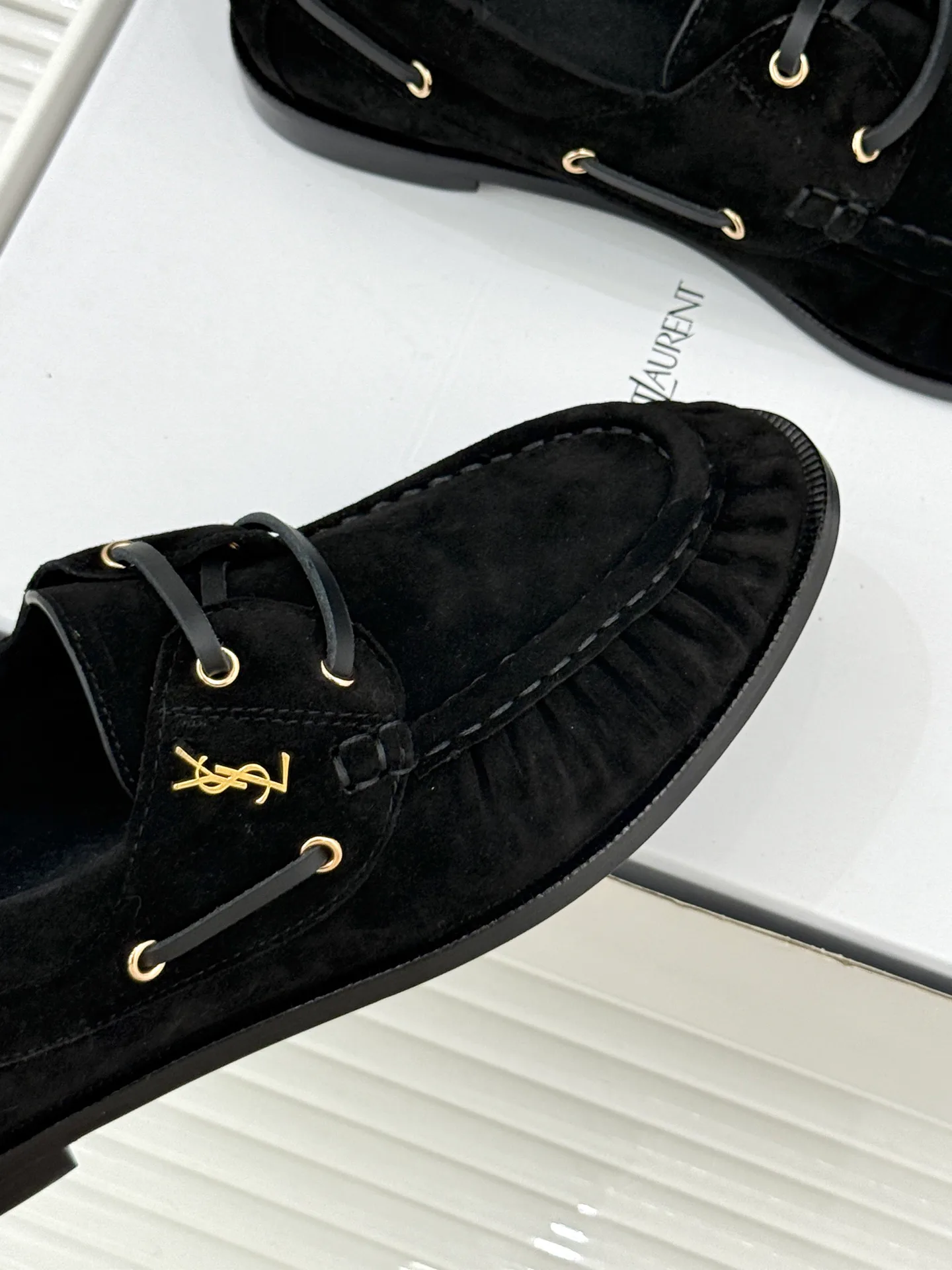 Women's Loafers And Moccasins SAINT LAURENT 18142752