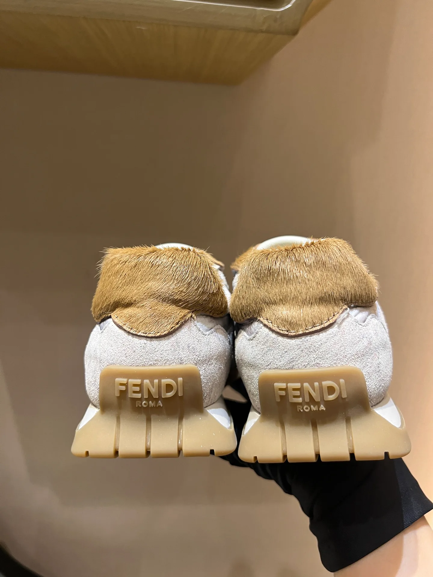 Women's Sneakers FENDI 18020741