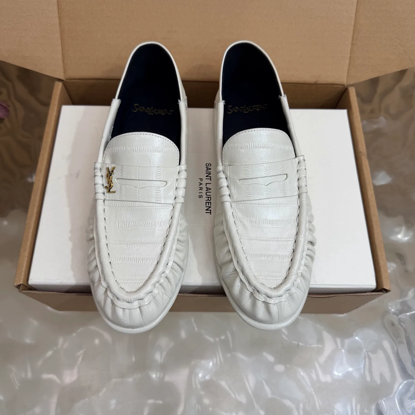 Women's Loafers And Moccasins SAINT LAURENT 18062362