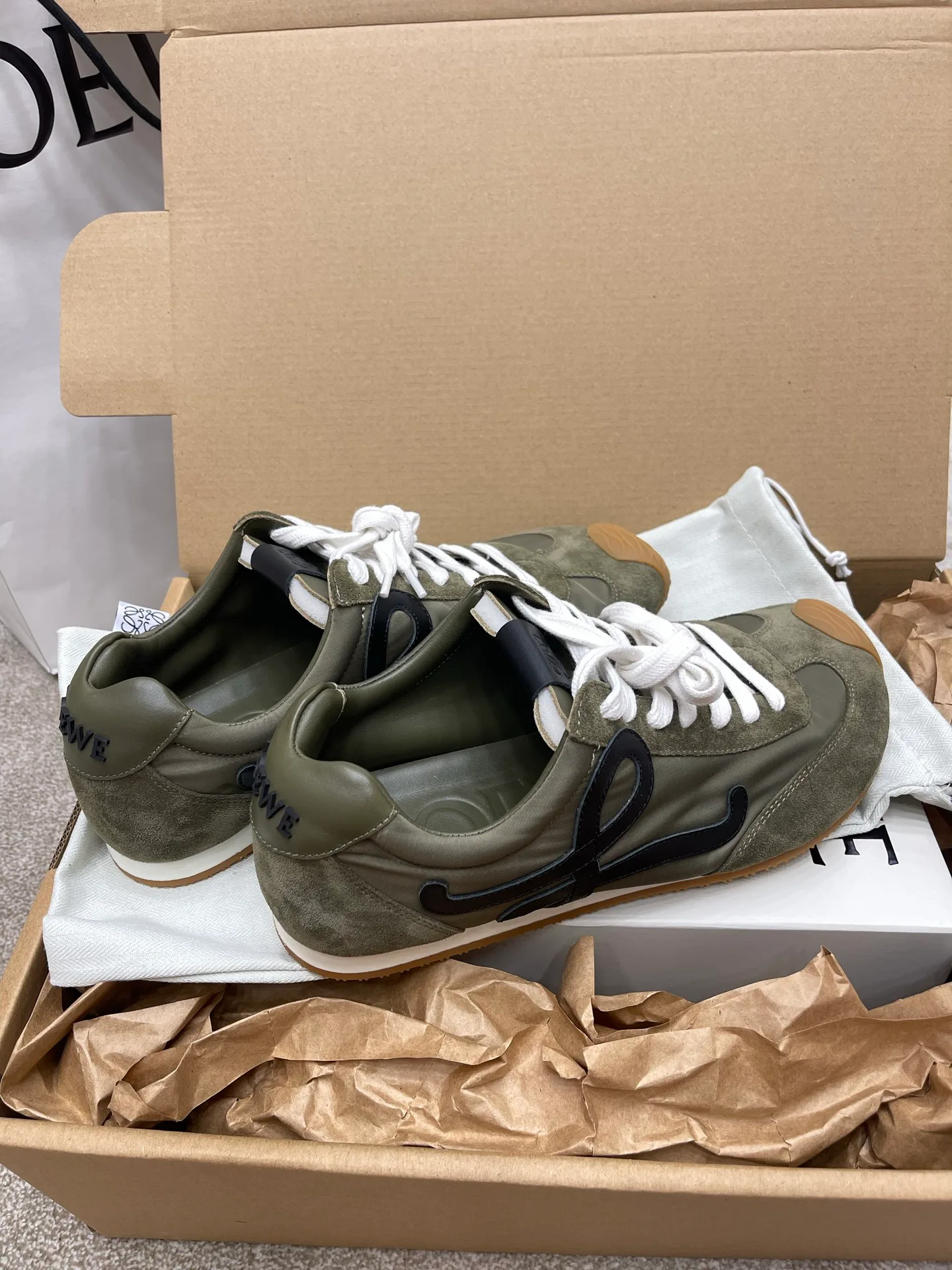 Women's Sneakers LOEWE 18191674
