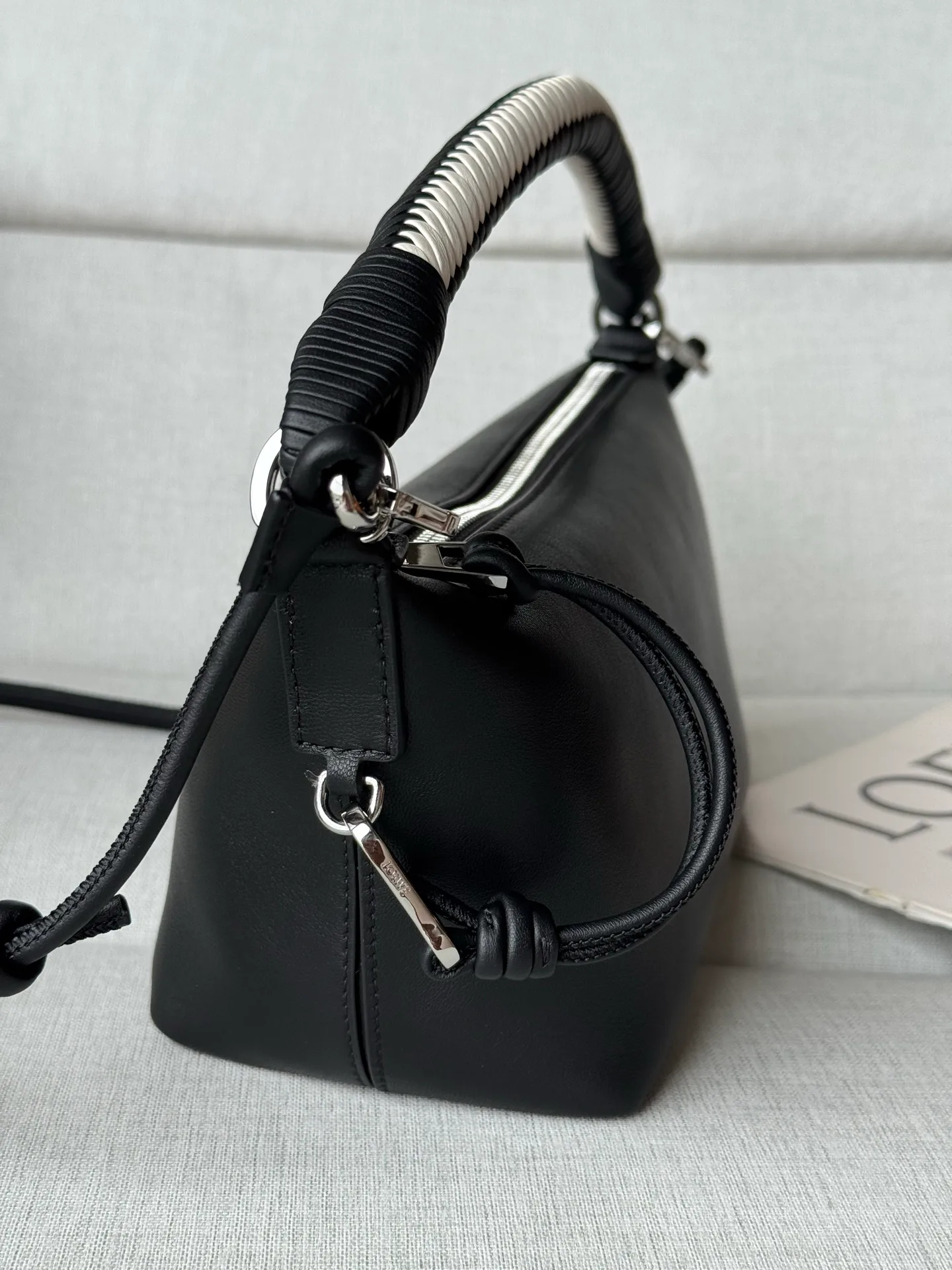 Women's Classic Handbags LOEWE 17722819