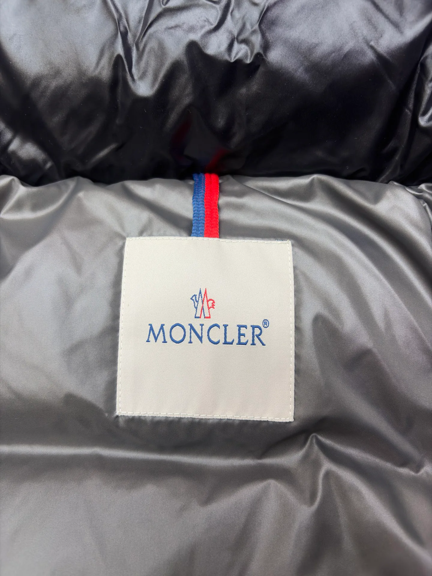 Women's Jackets And Down Jackets MONCLER 17568683