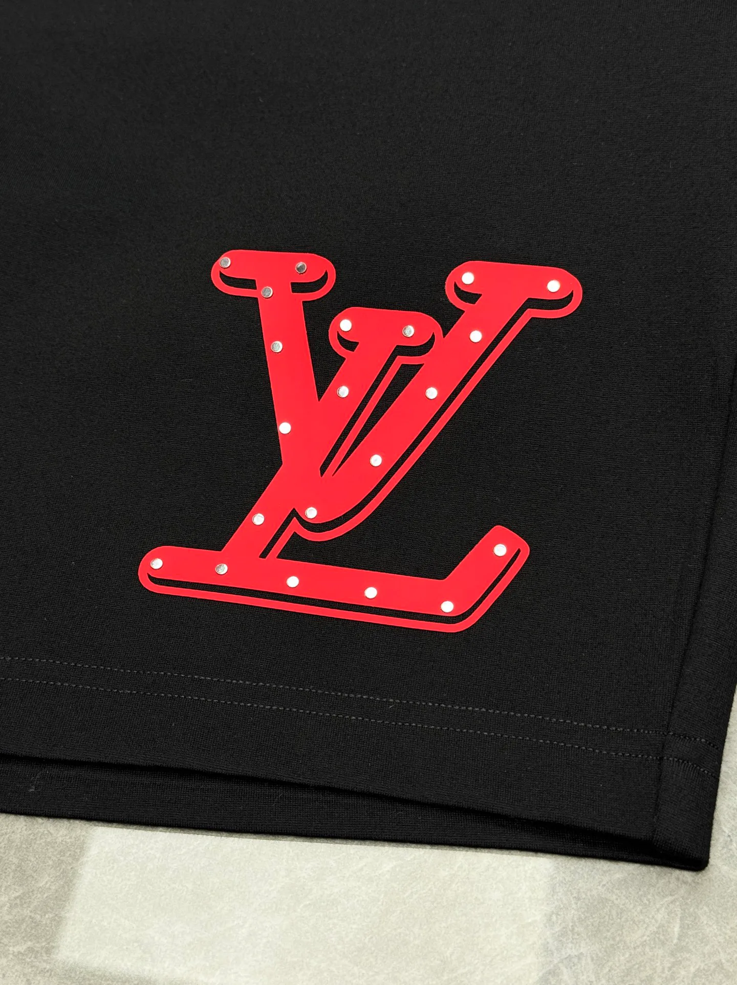 Men's Shorts LOUIS VUITTON 17223661
