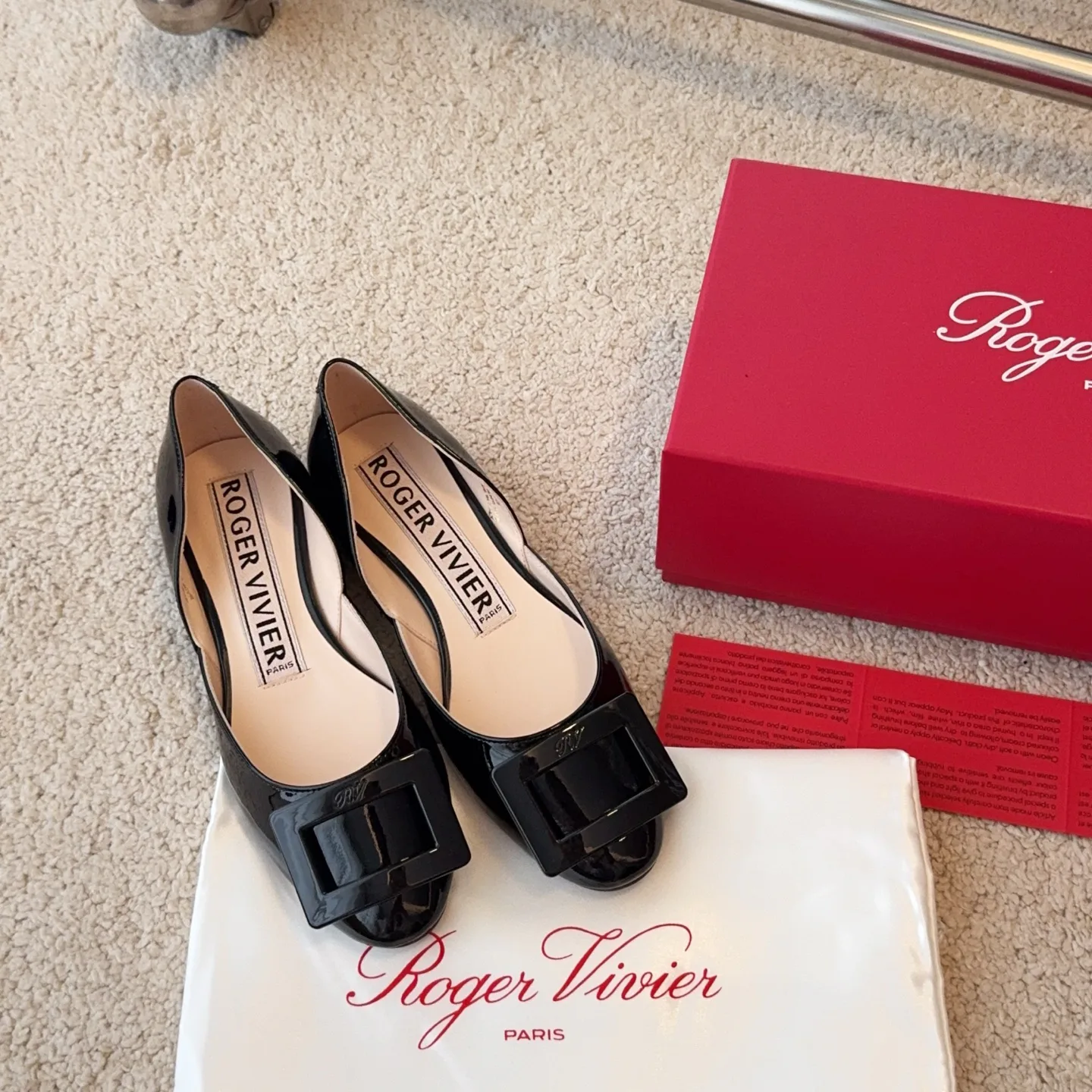 Women's Ballet Flats ROGER VIVIER 17550588
