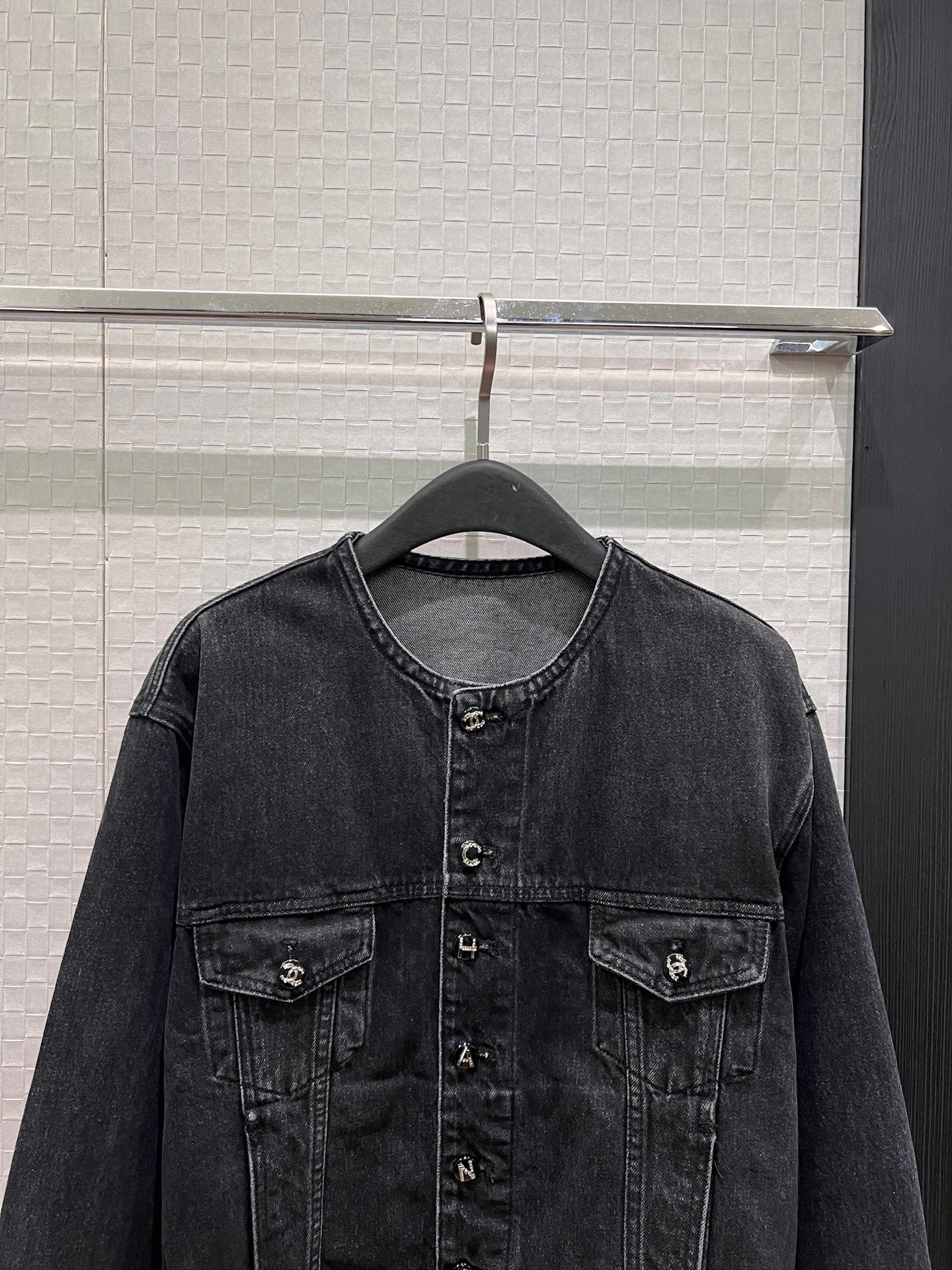 Women's Jackets And Down Jackets CHANEL 18259618