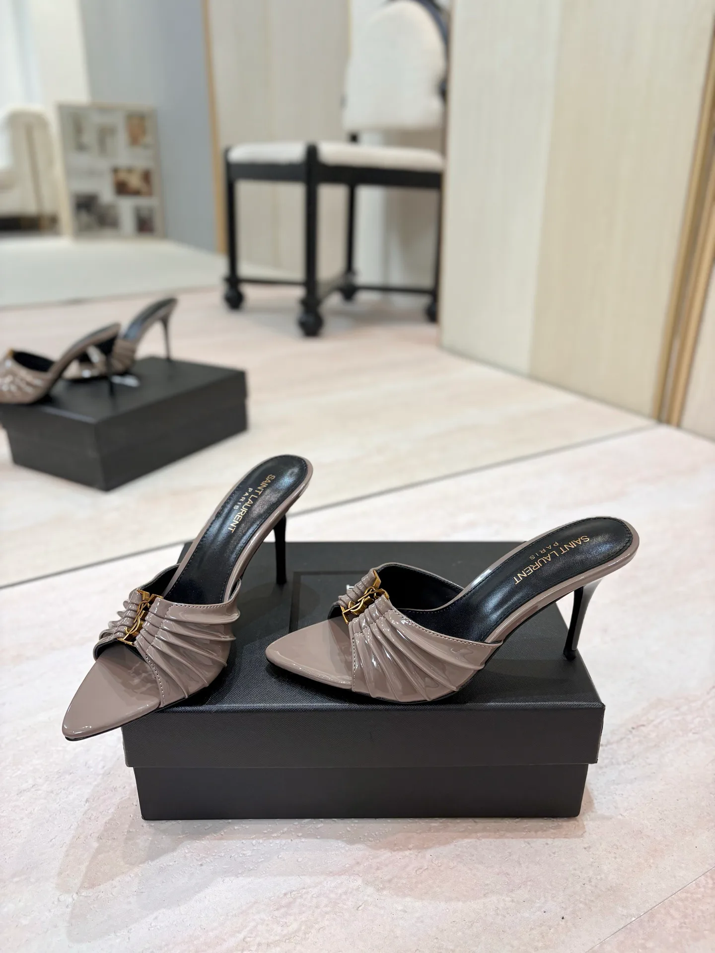 Women's Mules And Clogs SAINT LAURENT 17476092