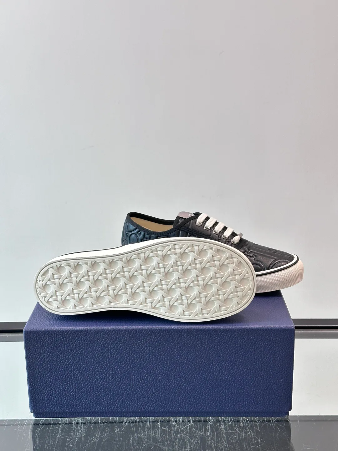Men's Sneakers CHRISTIAN DIOR 18500670
