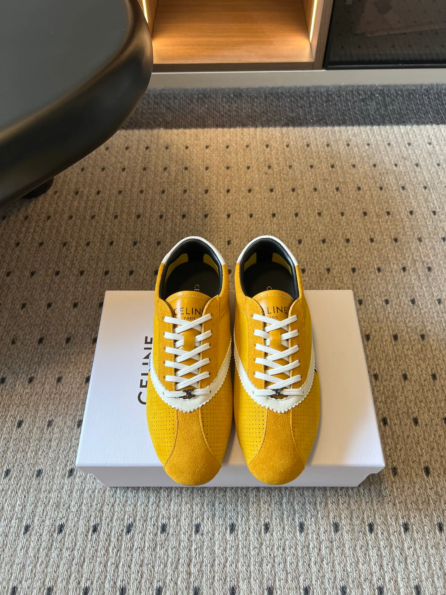 Women's Sneakers CELINE 18120879