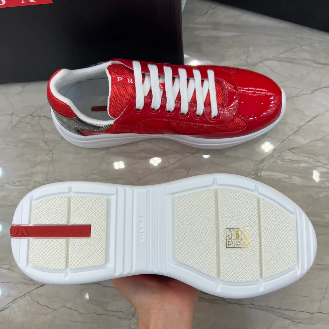 Men's Sneakers PRADA 18430437