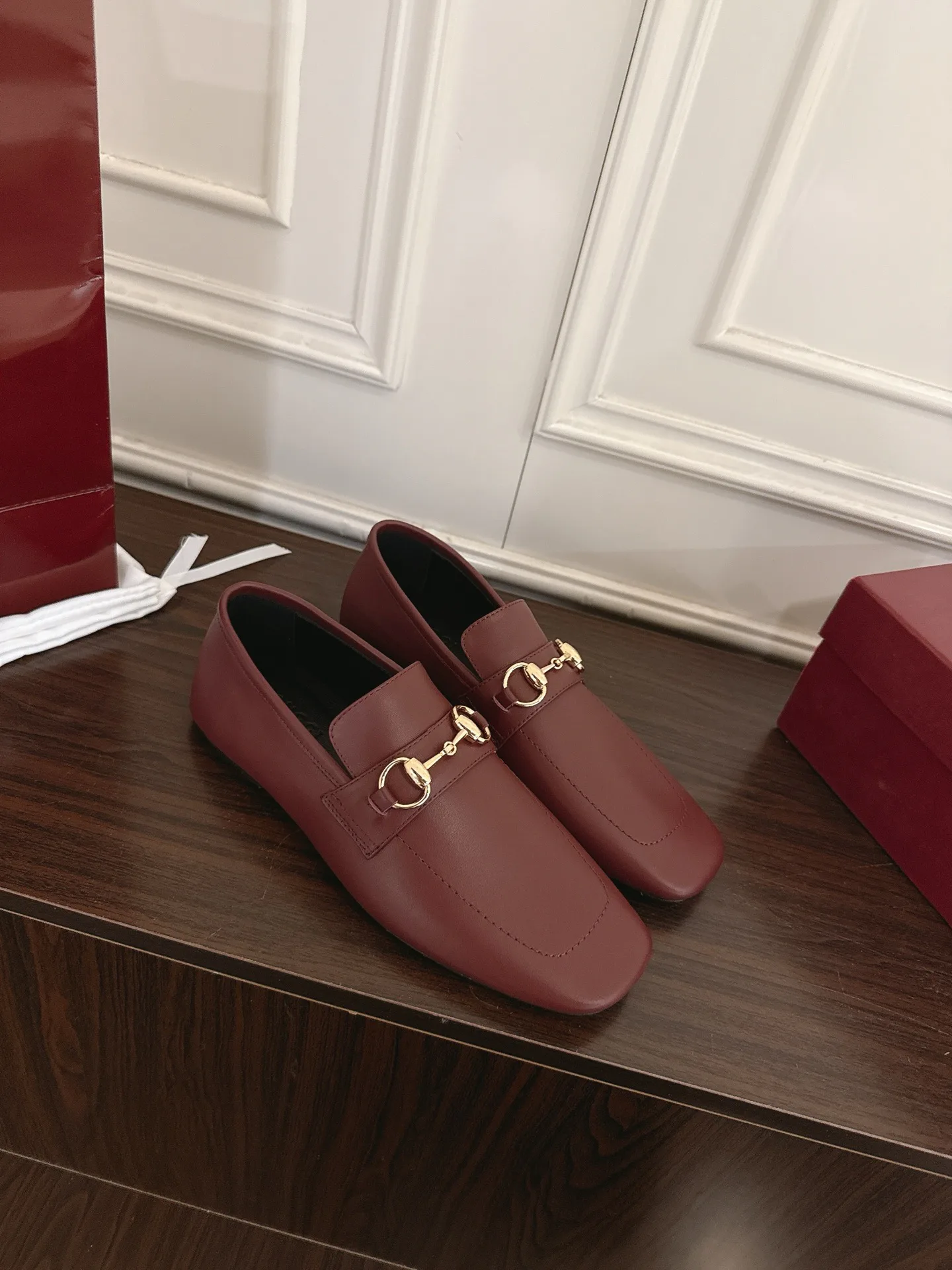 Women's Loafers And Moccasins GUCCI 17956775