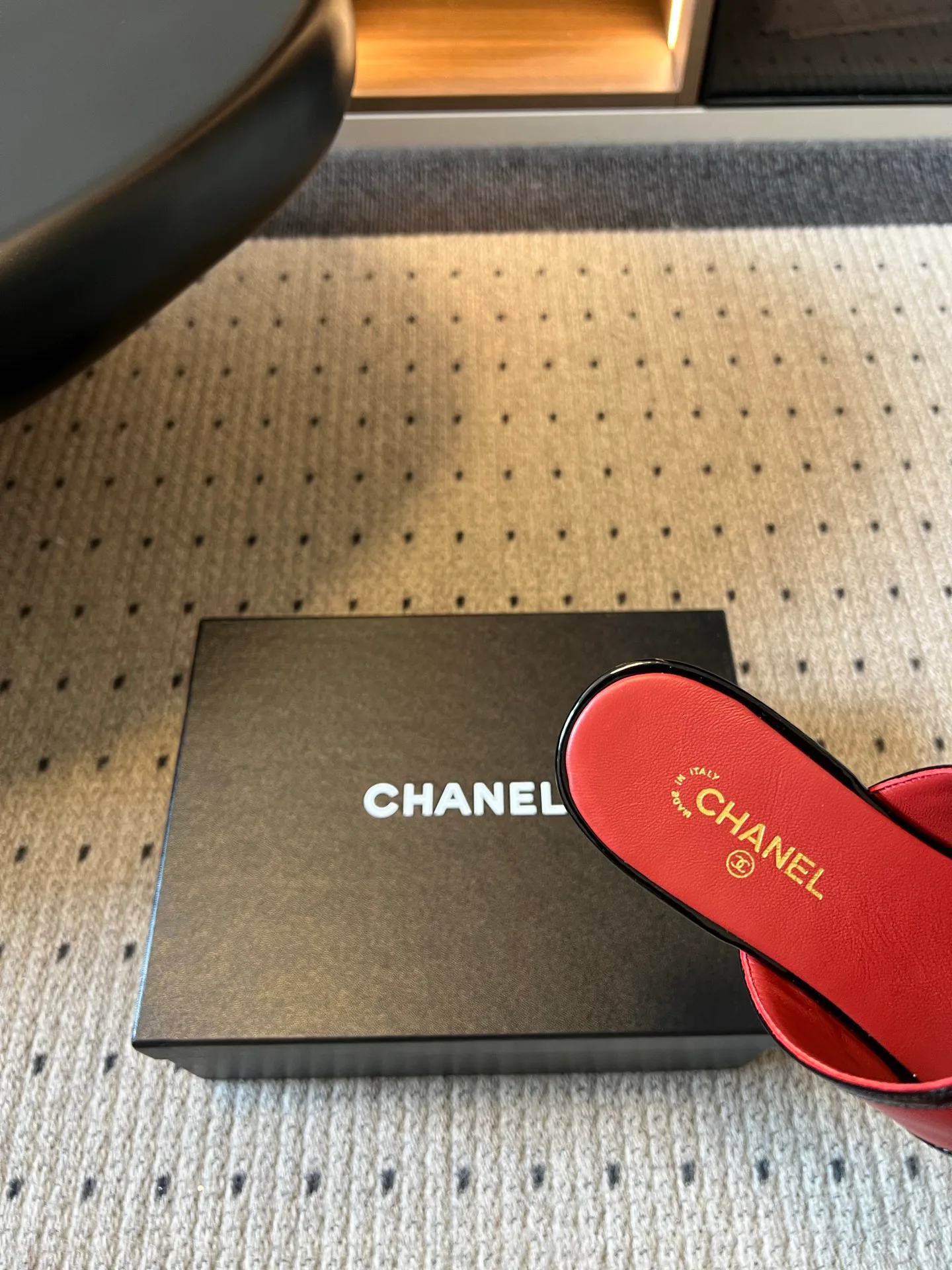 Women's Flip-Flops CHANEL 17844580