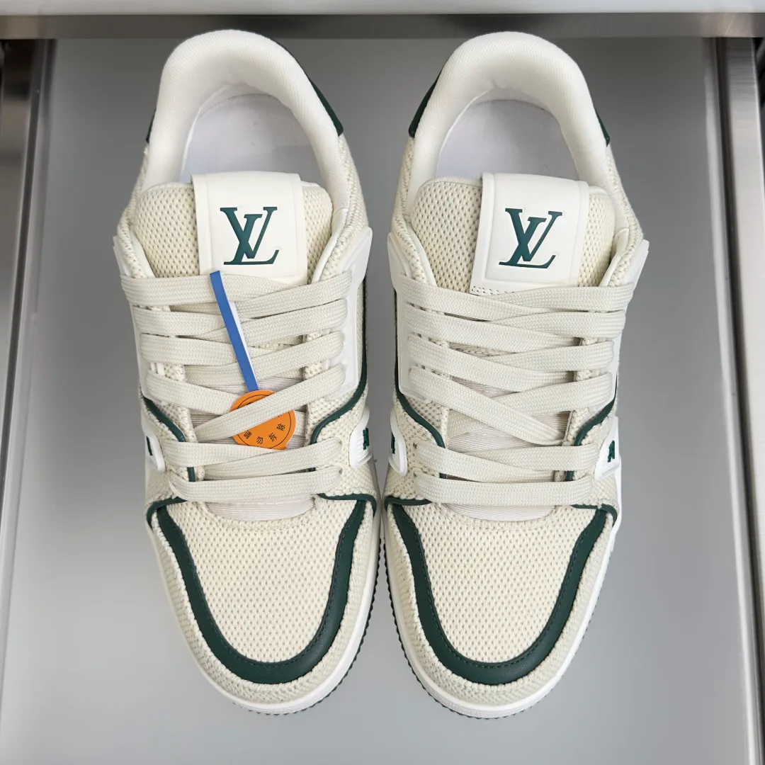 Men's Sneakers LOUIS VUITTON 17483691