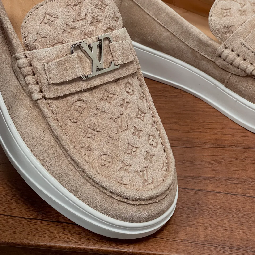 Men's Loafers And Dress Shoes LOUIS VUITTON 17307289