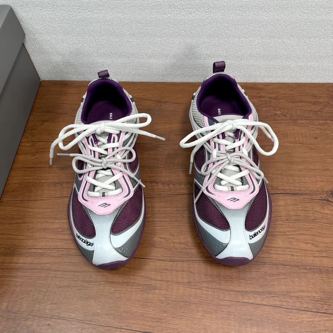 Кроссовки Женские Balenciaga 18626393