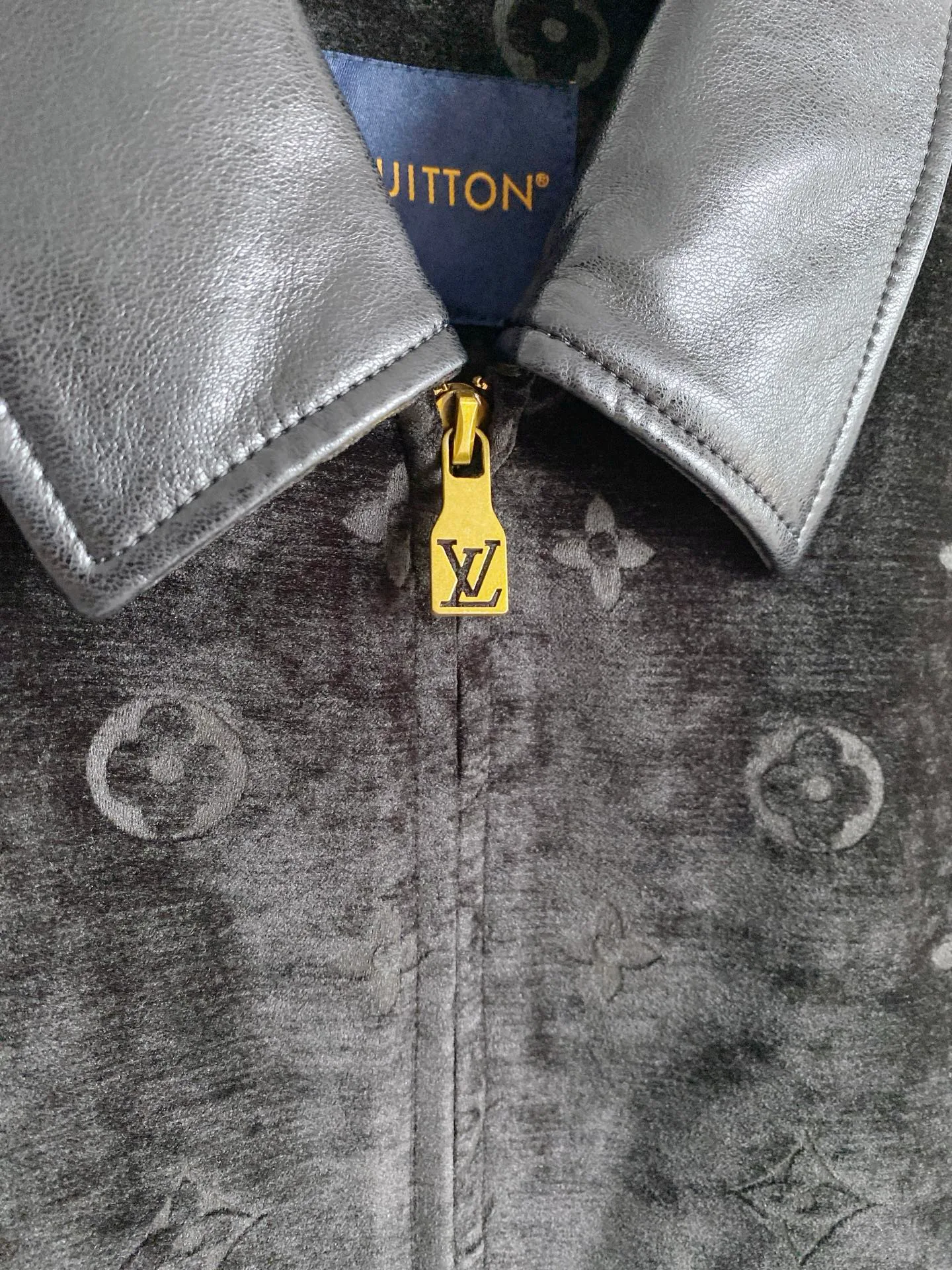 Men's Jackets And Down Jackets LOUIS VUITTON 17951741
