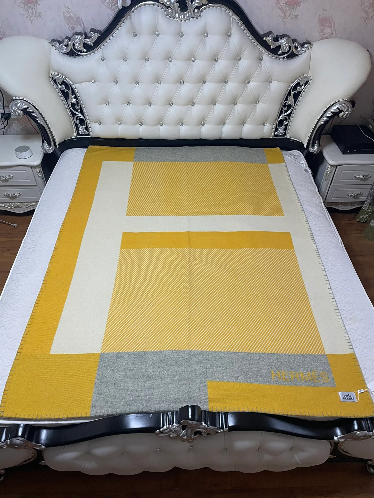 Textiles HERMES 18002666
