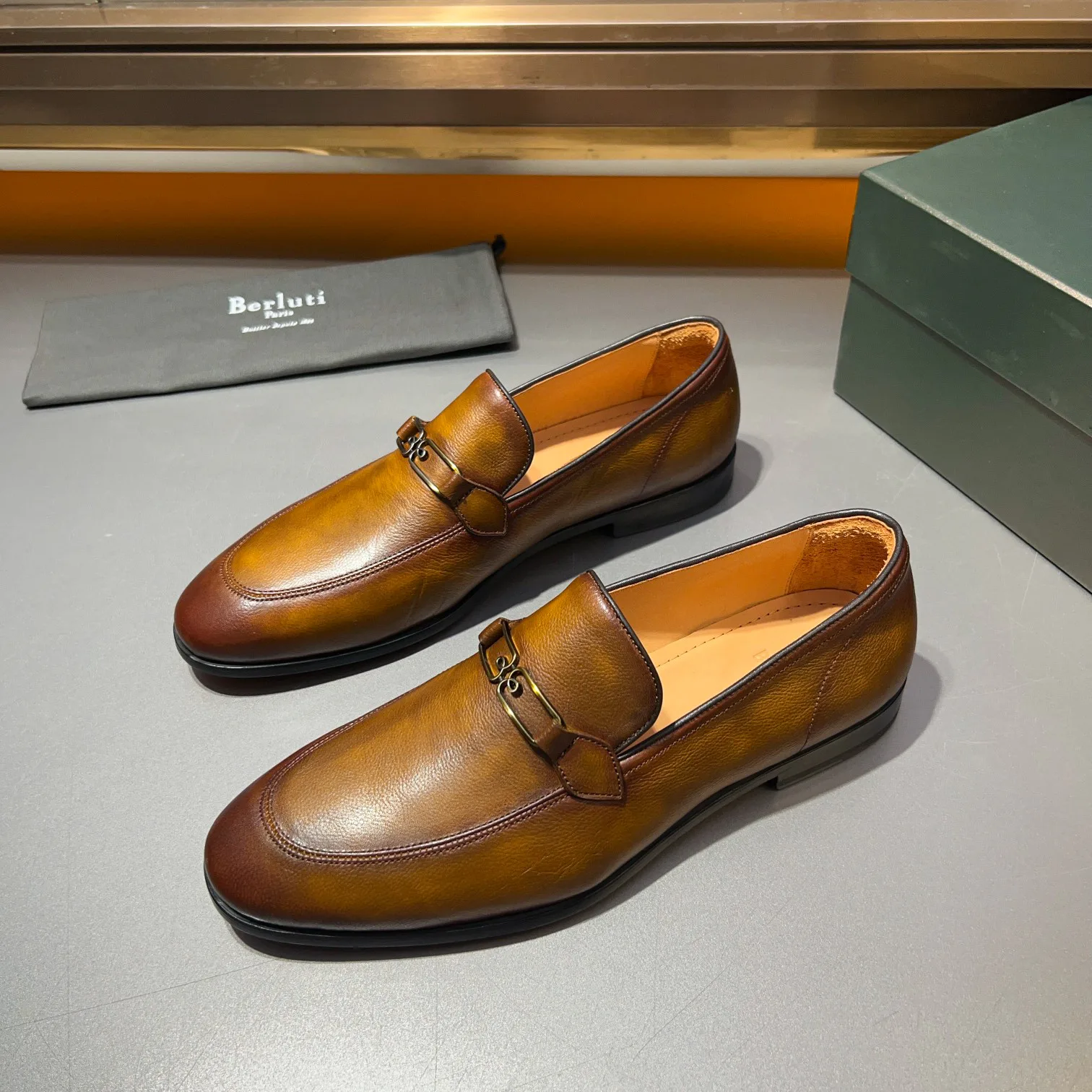 Men's Loafers And Dress Shoes BERLUTI 17955319