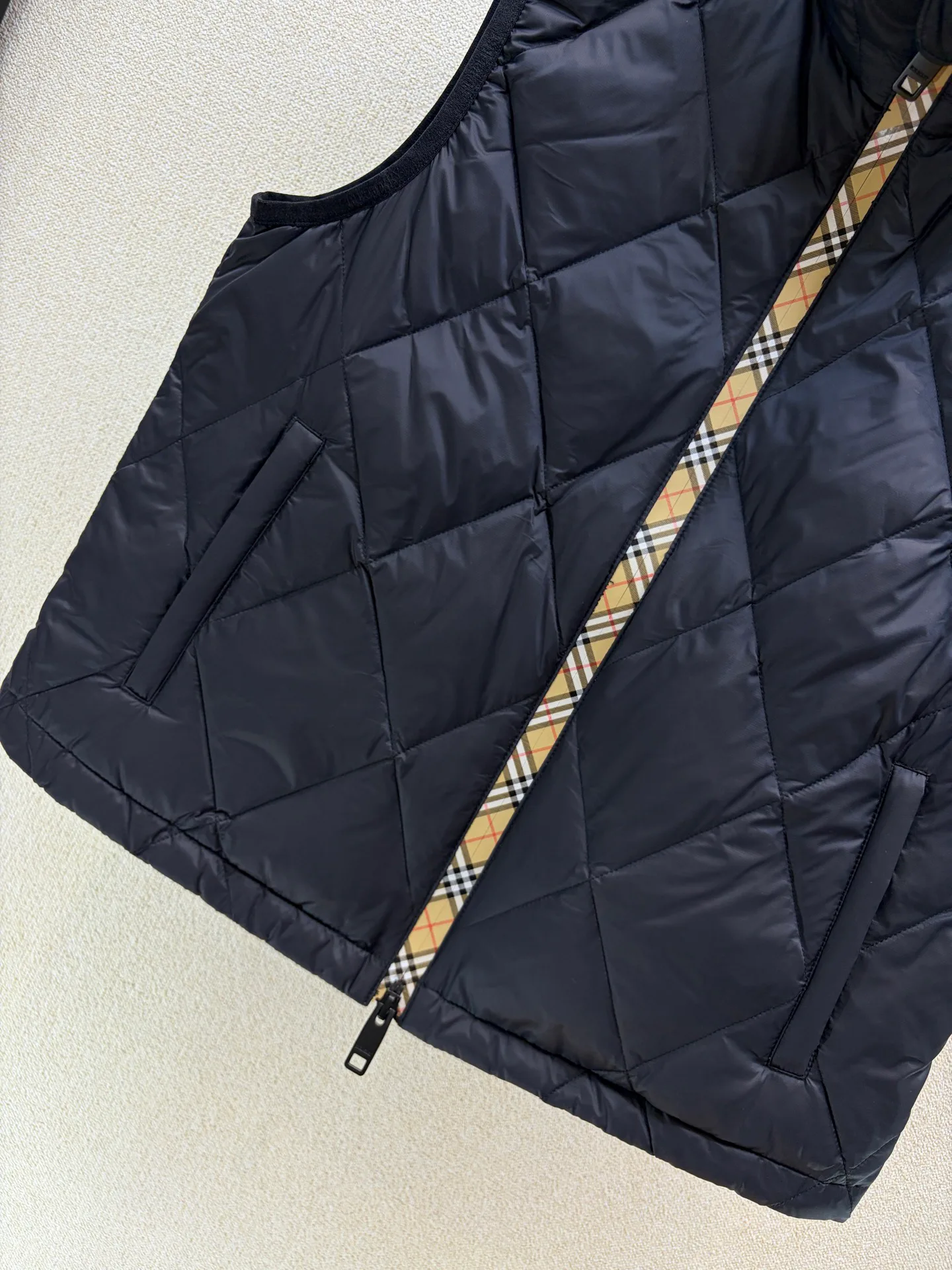 Women's Vests BURBERRY 18506584