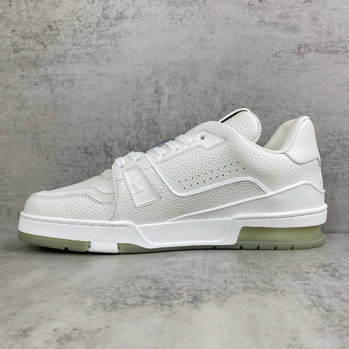 Men's Sneakers LOUIS VUITTON 17818939