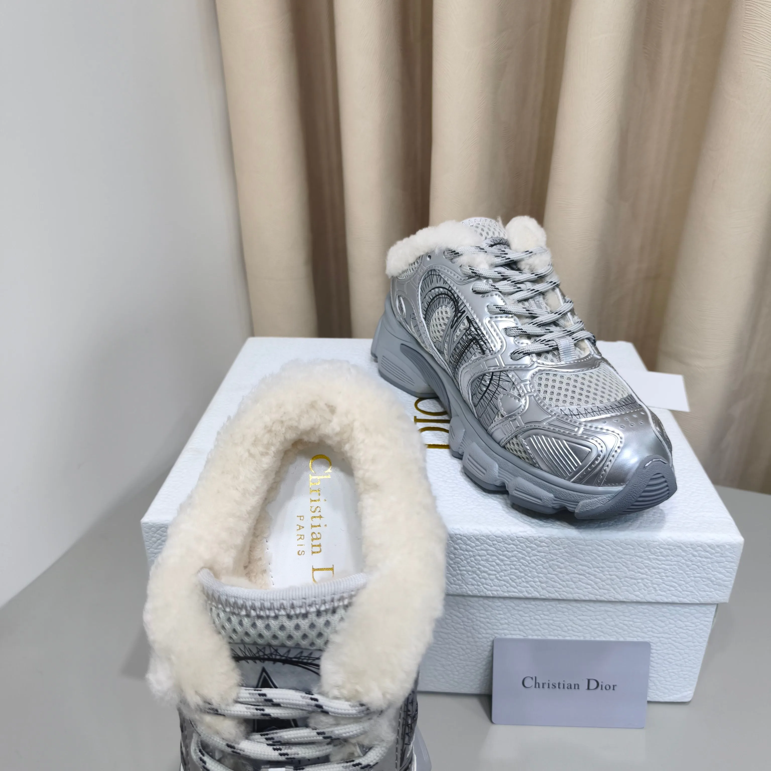 Women's Sneakers CHRISTIAN DIOR 17988714