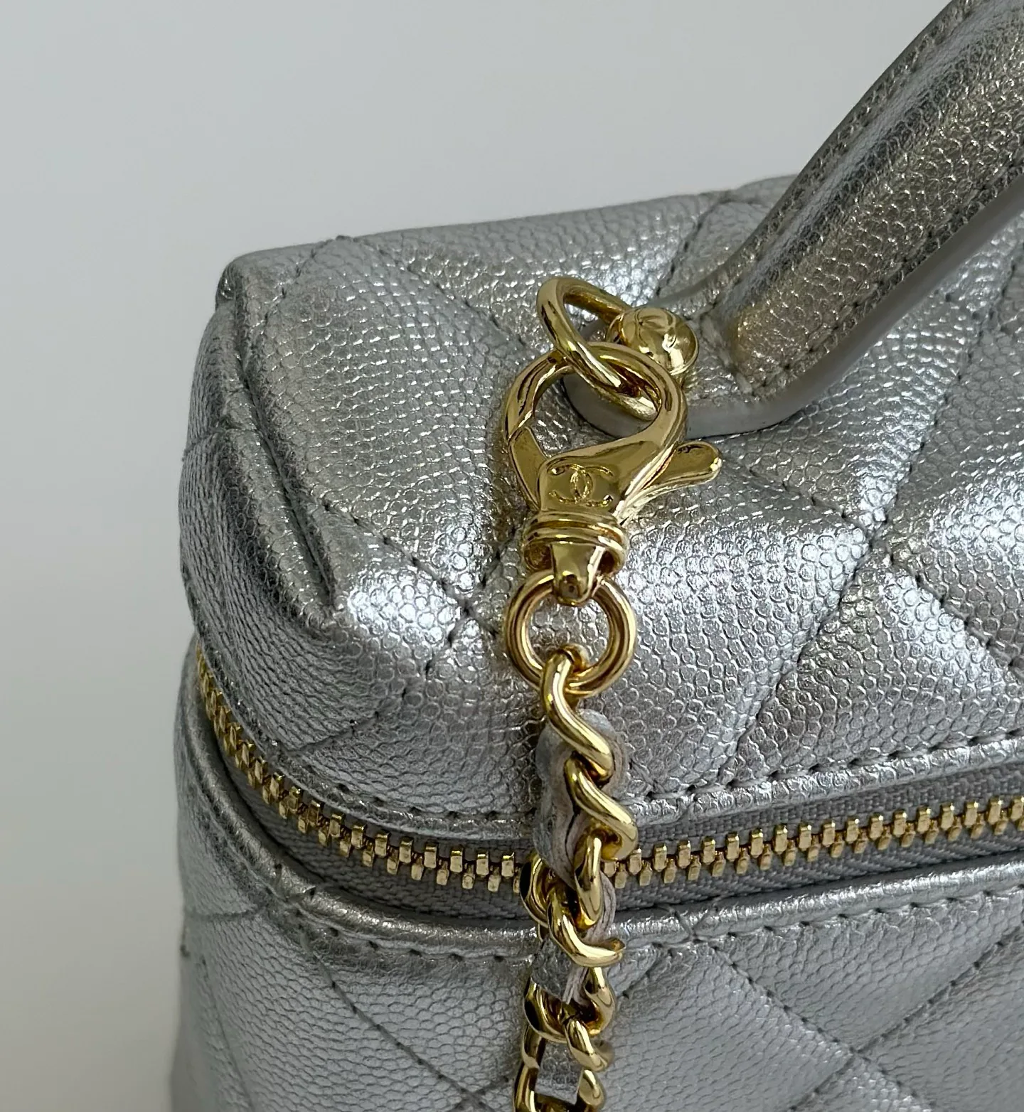 Women's Classic Handbags CHANEL 18186217