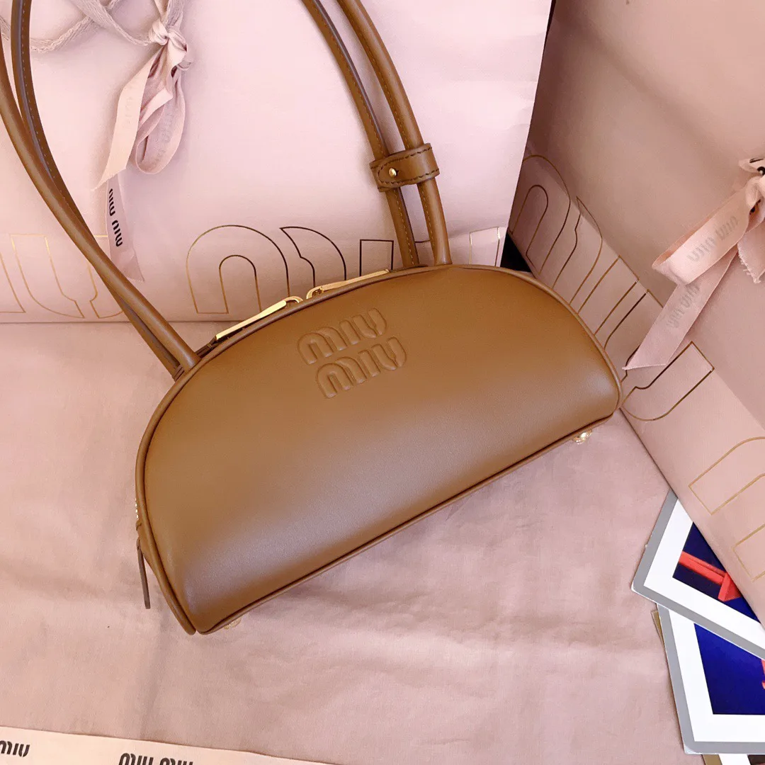 Классические Сумки Женские Miu Miu 18598421