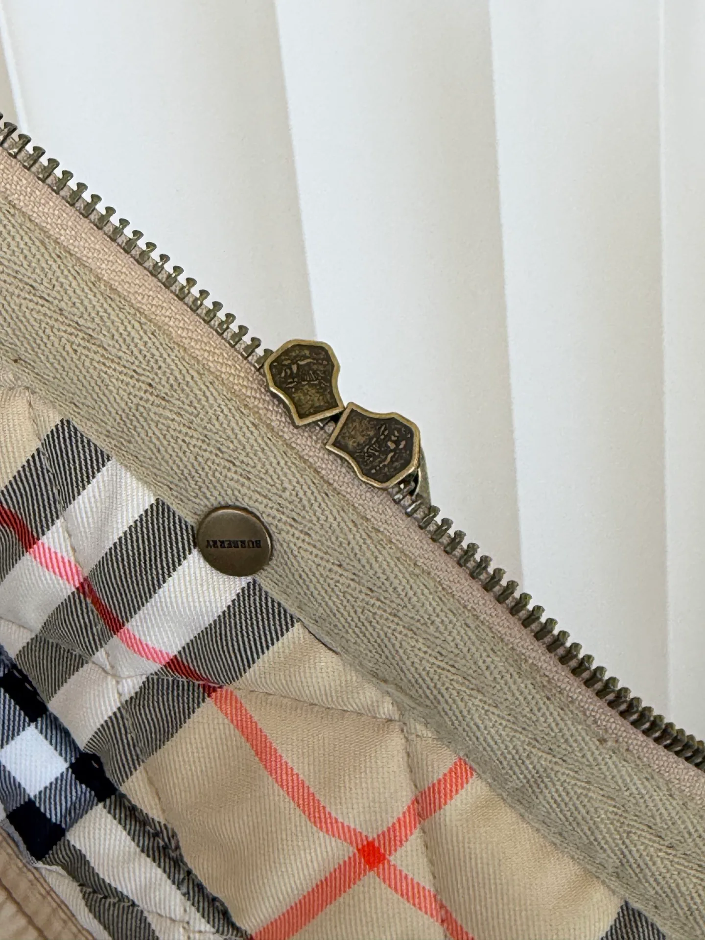 Women's Jackets And Down Jackets BURBERRY 17950219