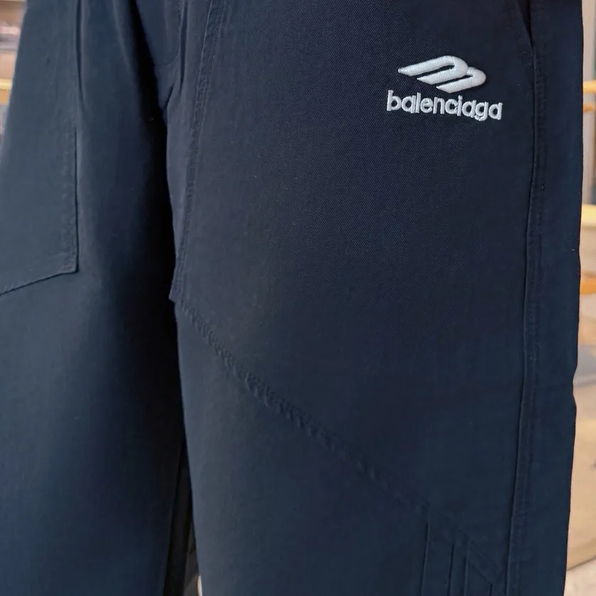 Men's Trousers BALENCIAGA 18345794