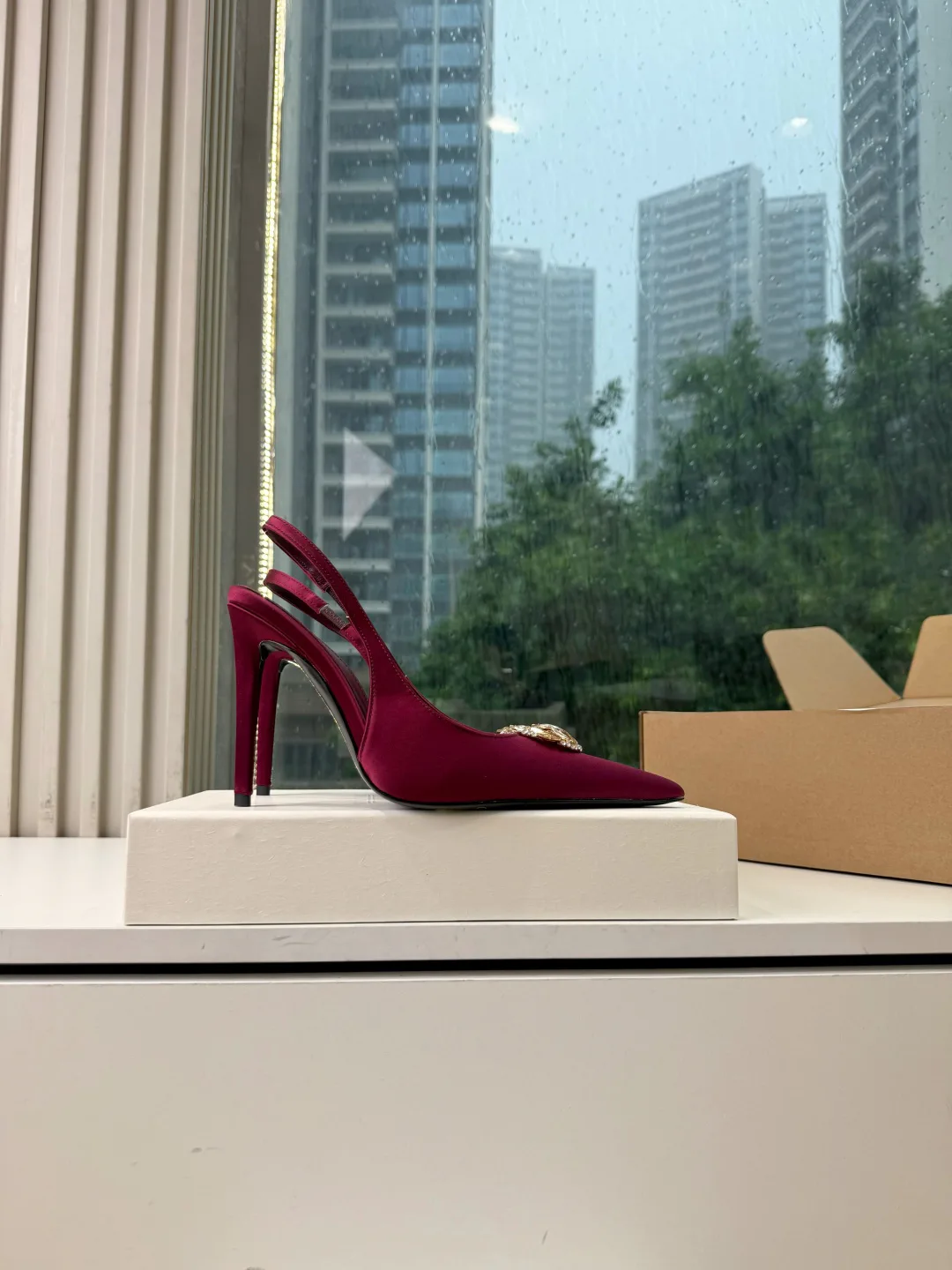 Women's Heels SAINT LAURENT 18104161