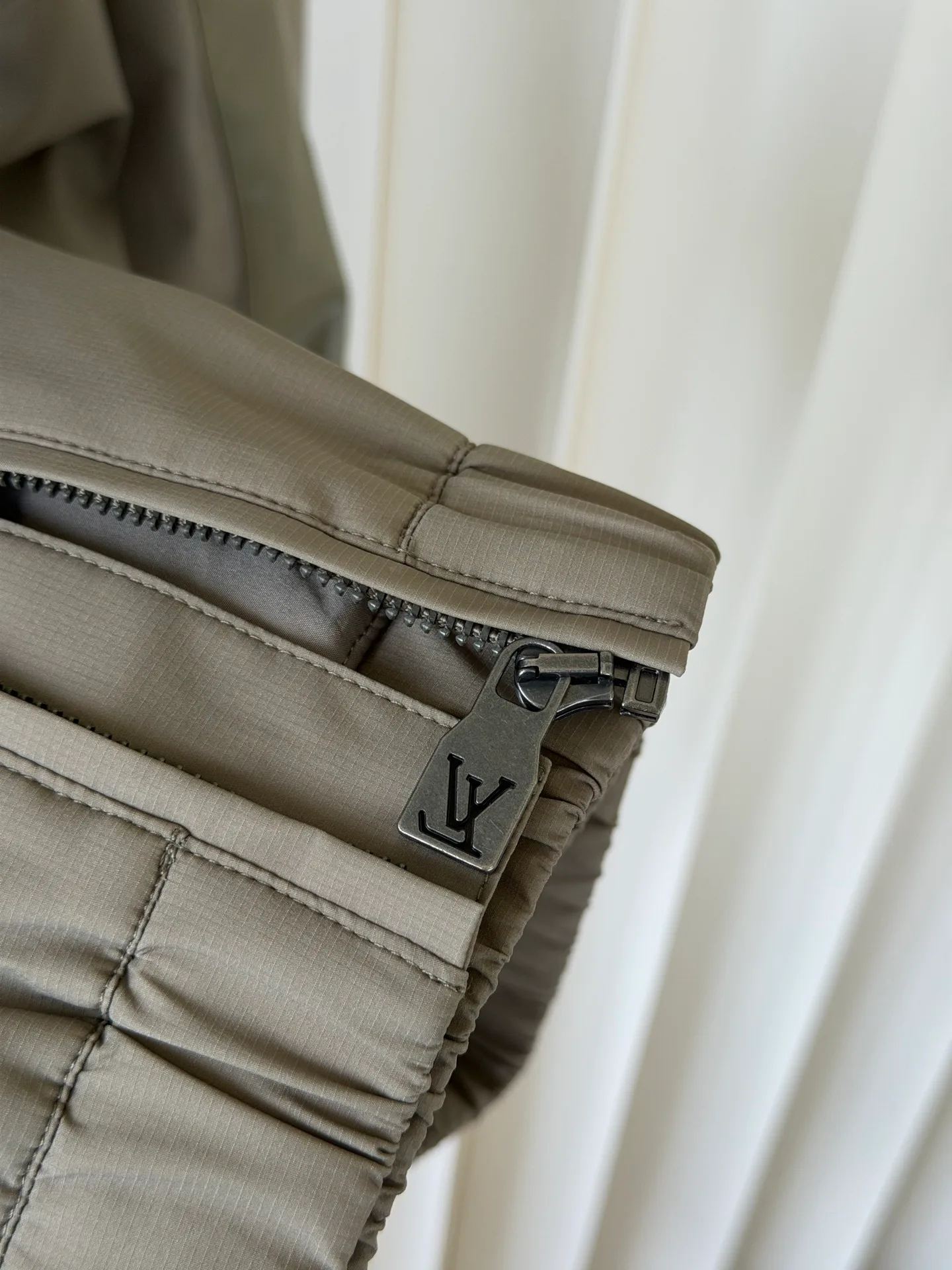 Men's Jackets And Down Jackets LOUIS VUITTON 17660657