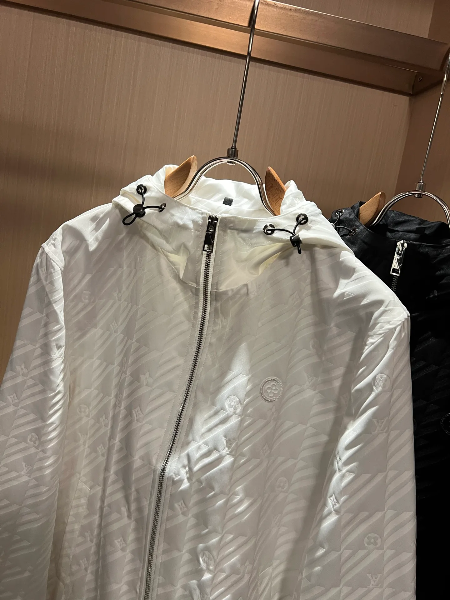 Куртки И Пуховики Мужские Louis Vuitton 18592743