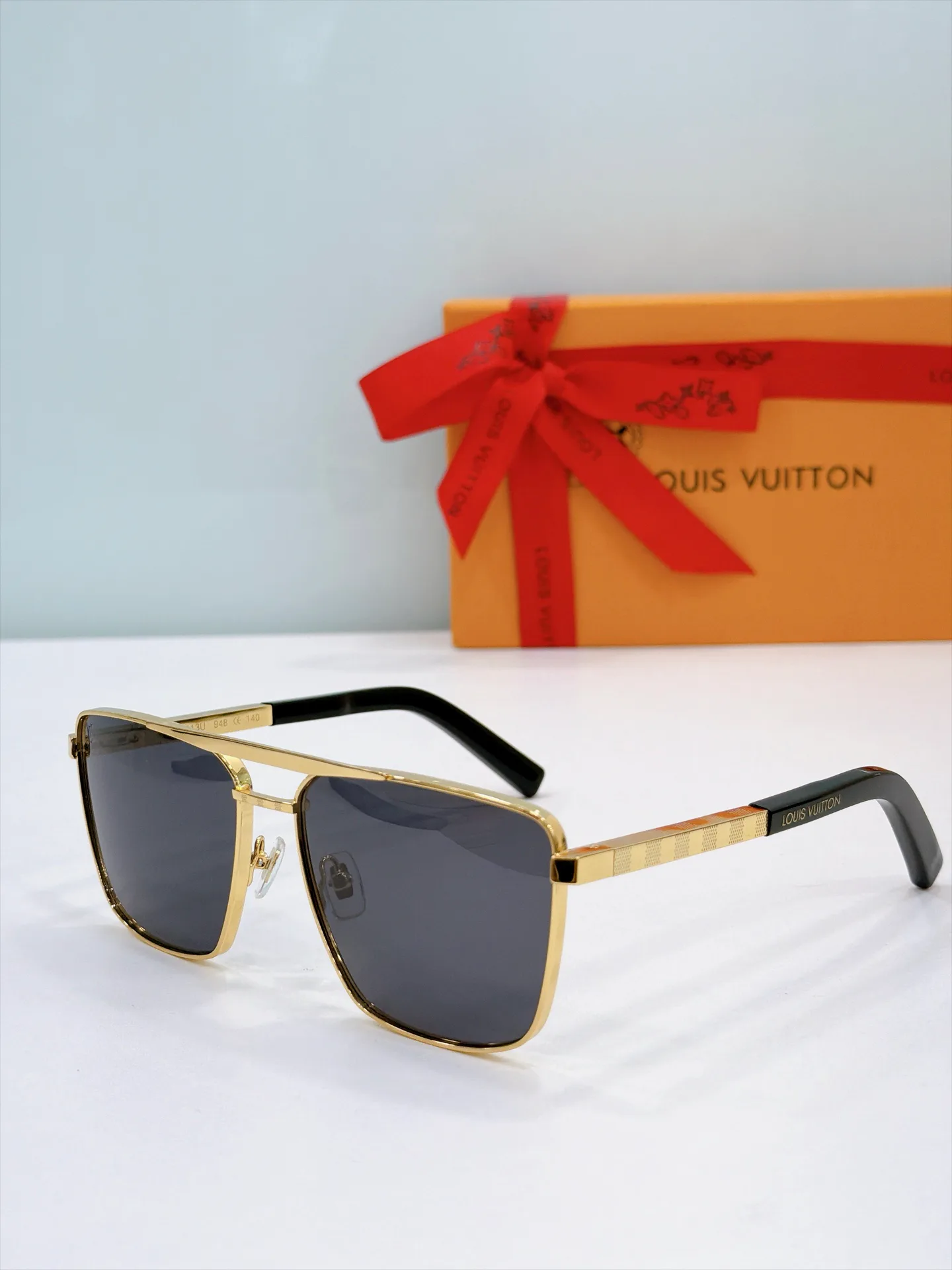 Glasses LOUIS VUITTON 17865299
