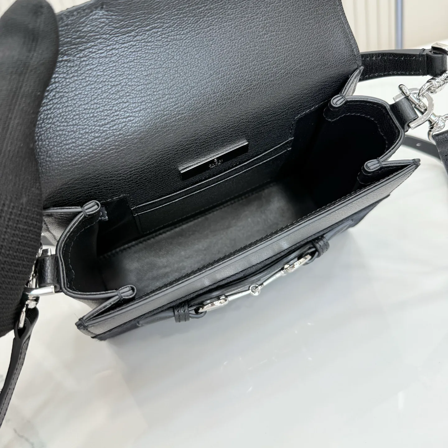 Women's Classic Handbags GUCCI 17947728