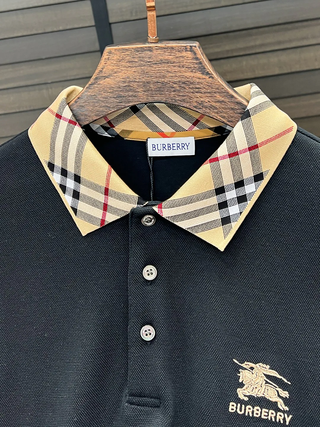 Men's Shirts BURBERRY 17934356