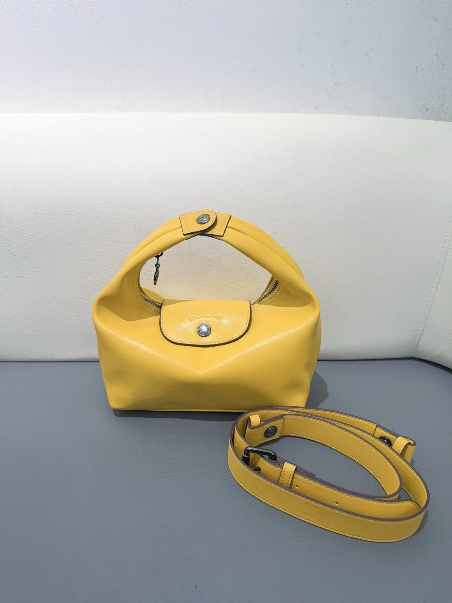 Women's Classic Handbags LONGCHAMP 17919894