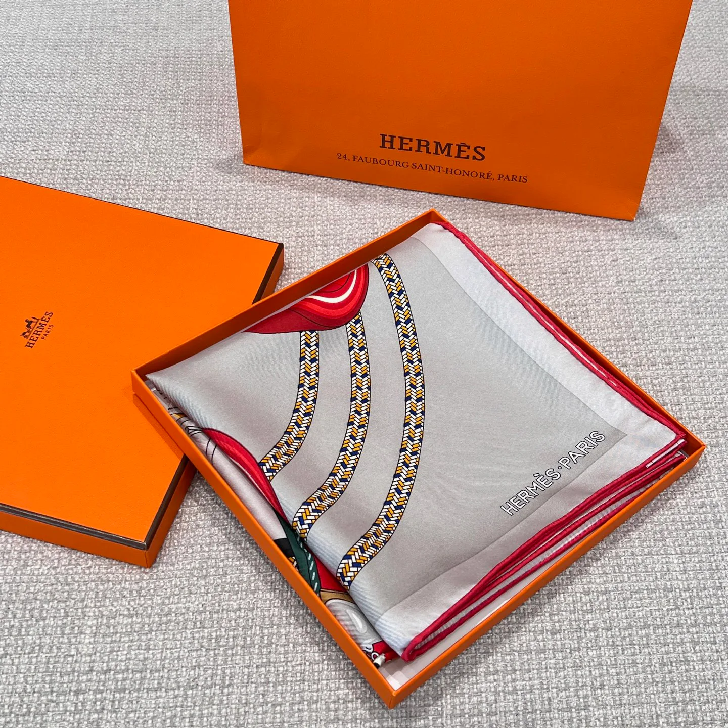 Silk Scarves HERMES 17991433