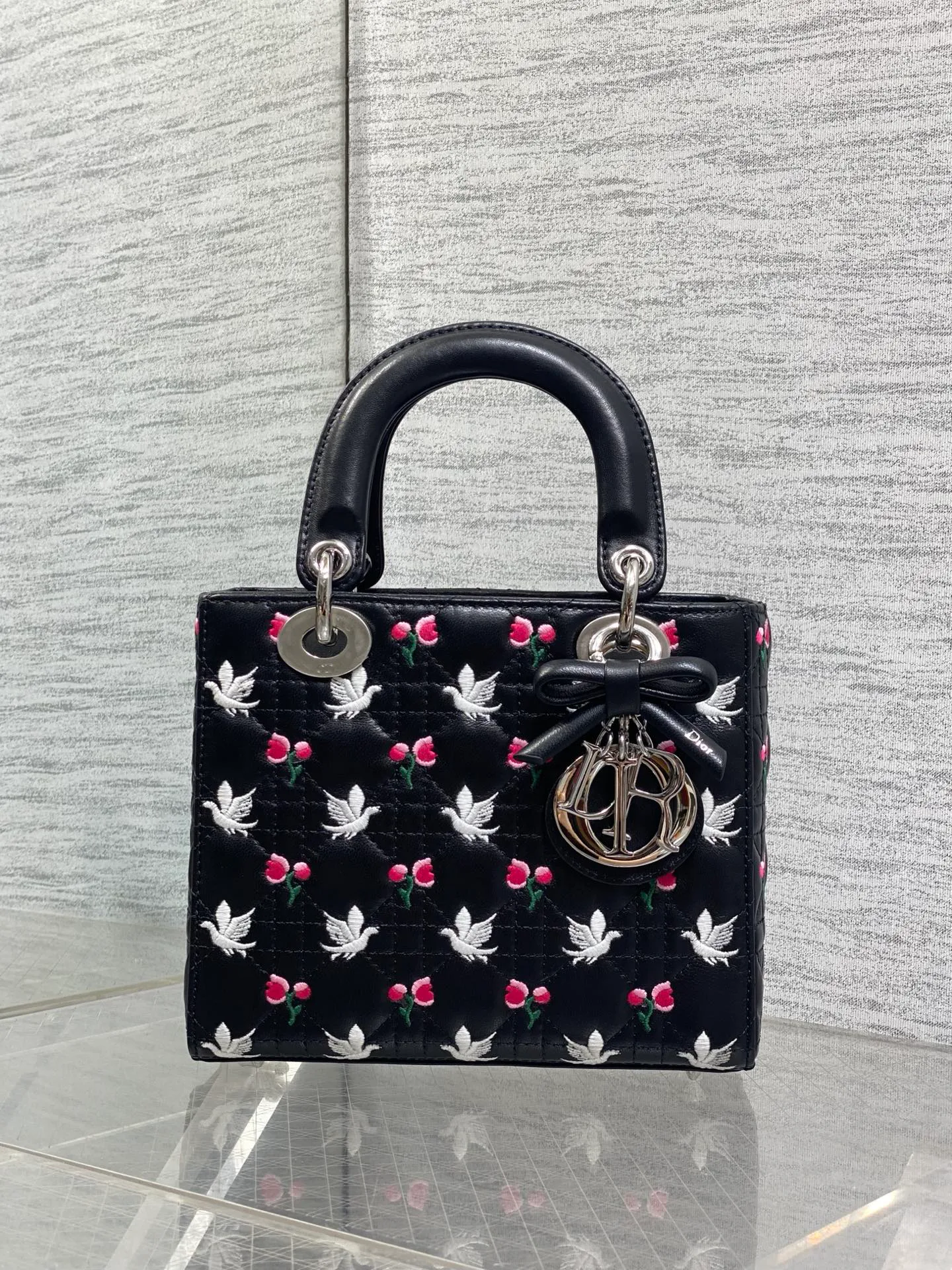 Women's Classic Handbags CHRISTIAN DIOR 17601334