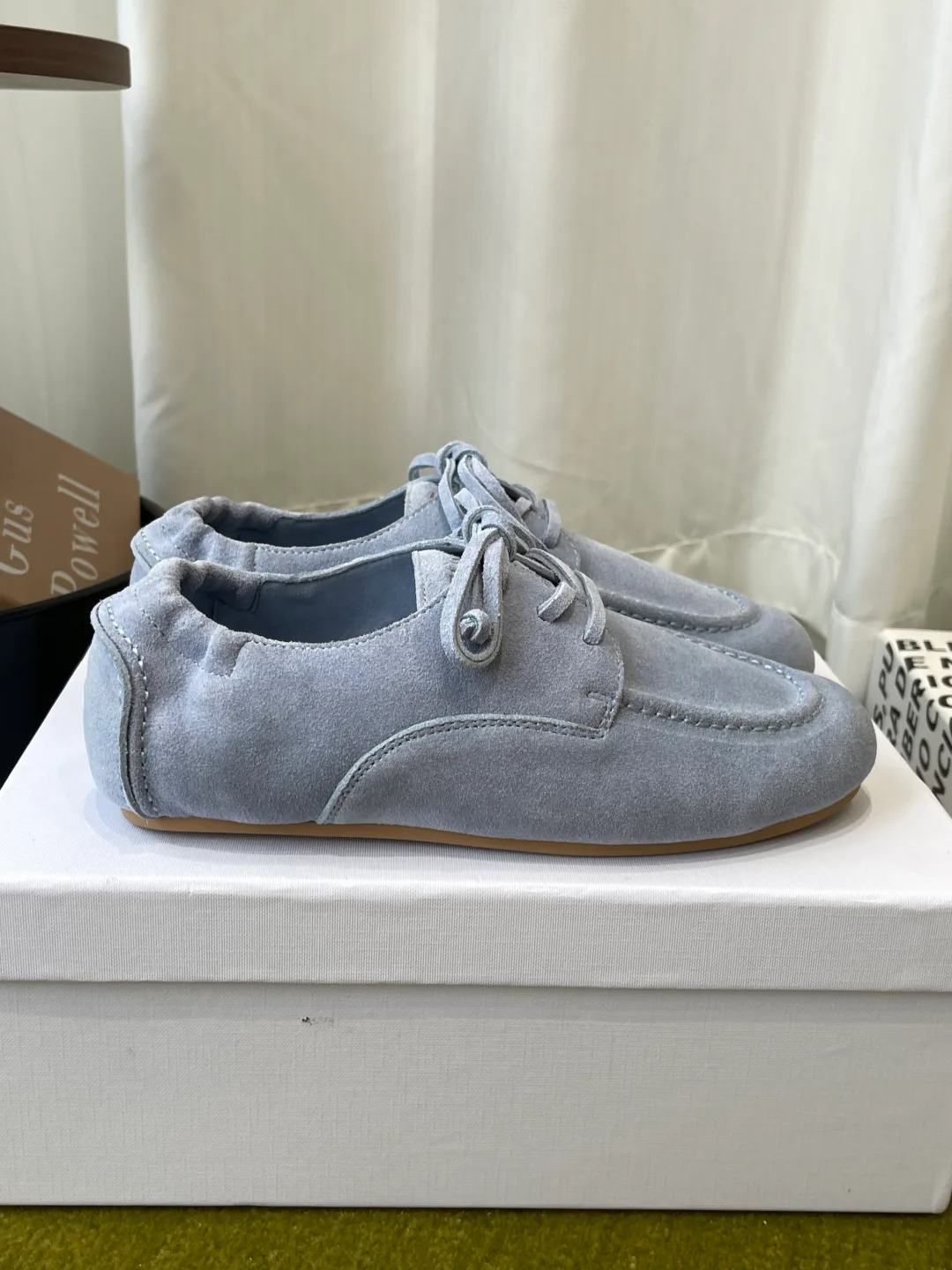 Women's Loafers And Moccasins CELINE 17701365