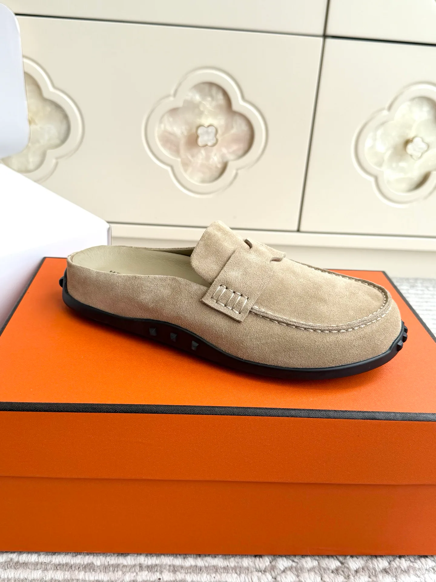 Women's Loafers And Moccasins HERMES 18146476