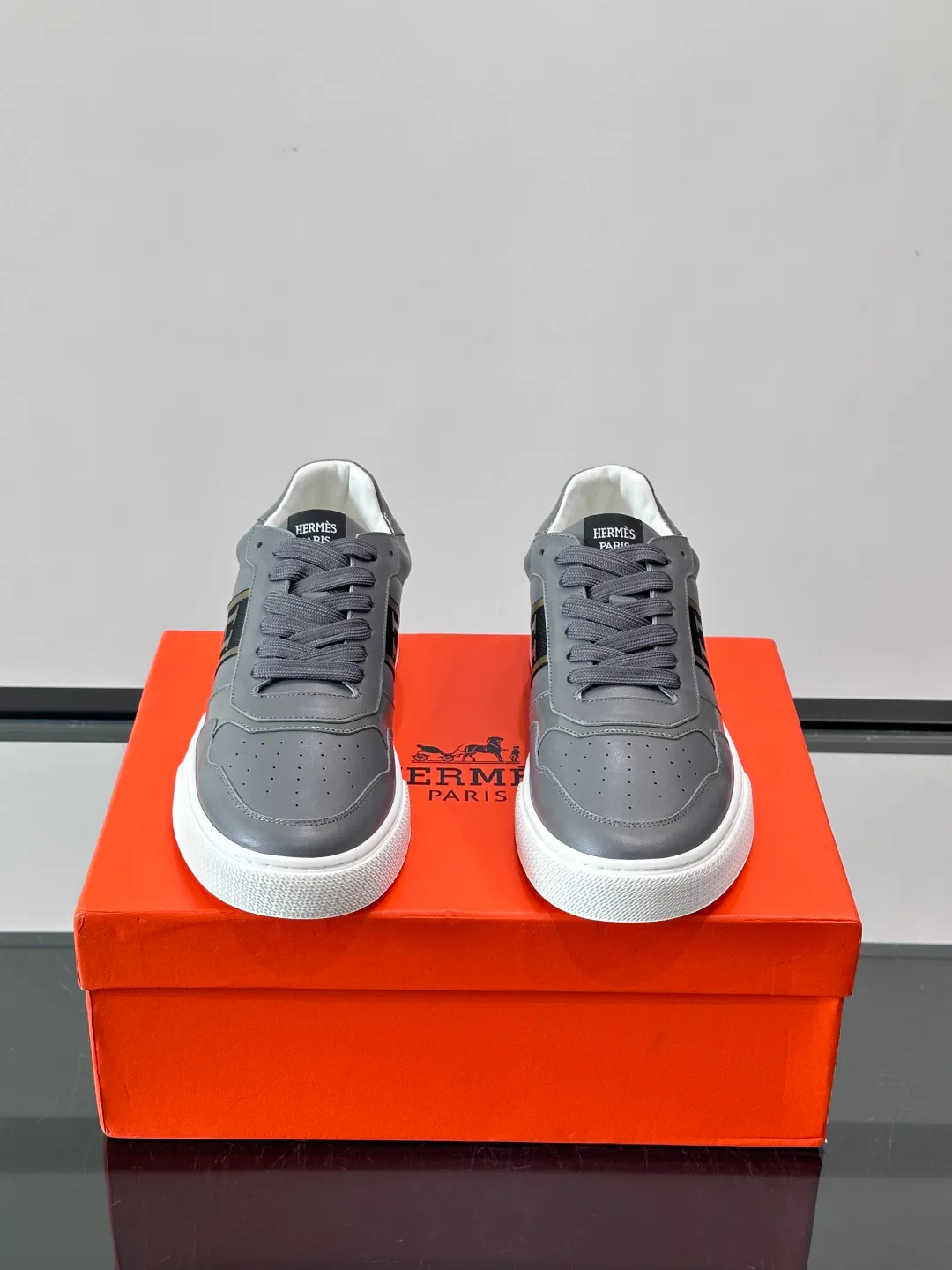 Men's Sneakers HERMES 17349432