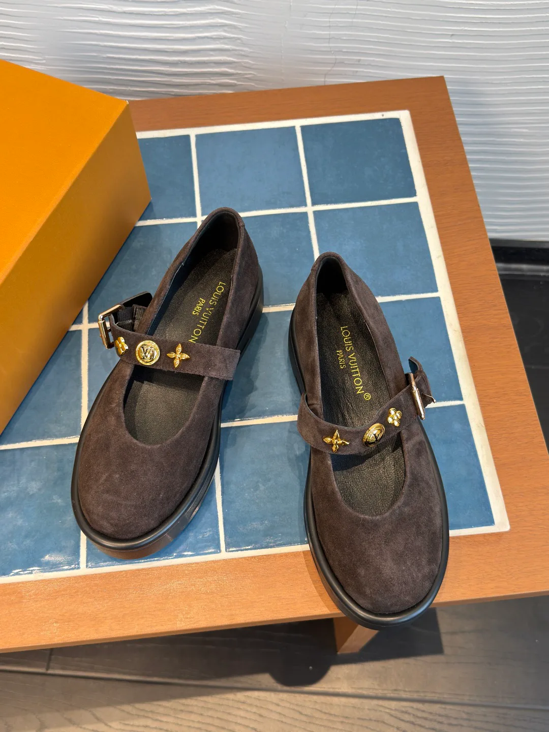 Балетки Женские Louis Vuitton 18604716